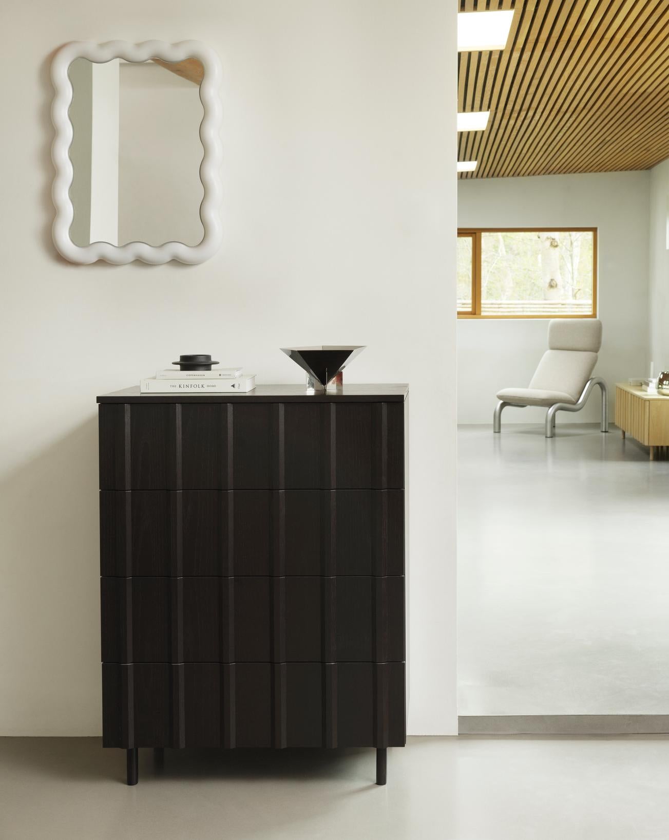 Chest of drawers with RIB drawers black oak veneer