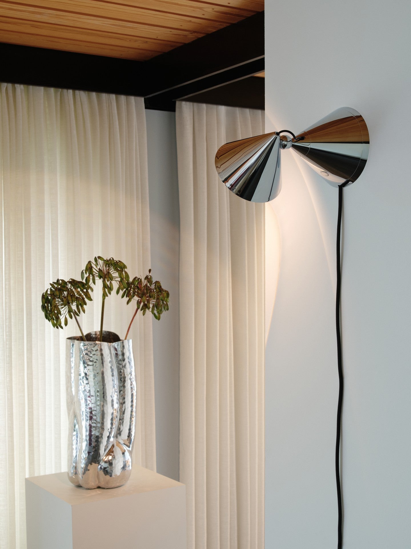 Adjustable Wall Lamp POSE Silver