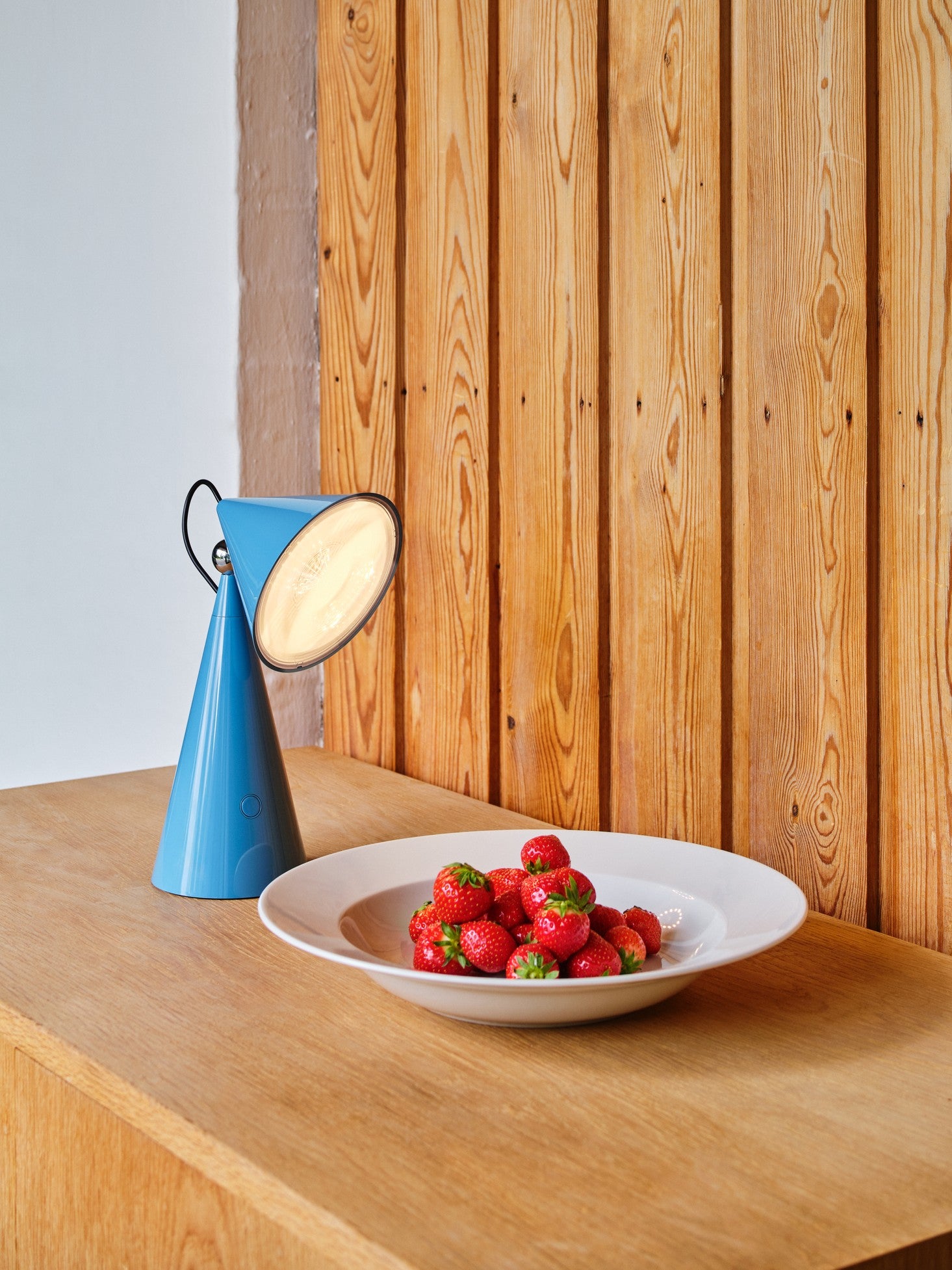 Portable Lamp POSE Light Blue