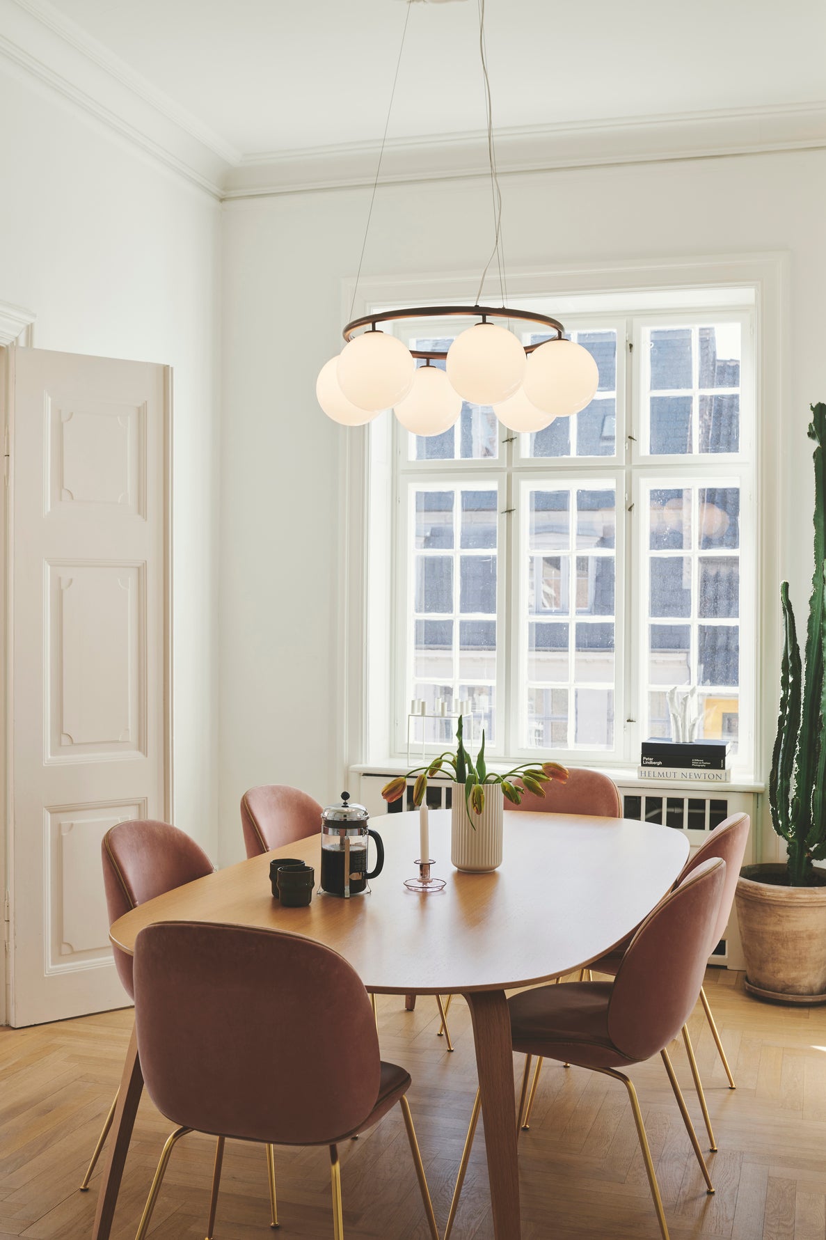 MIIRA 6 CIRCULAR Pendant Lamp Dark Brown with Opal Glass