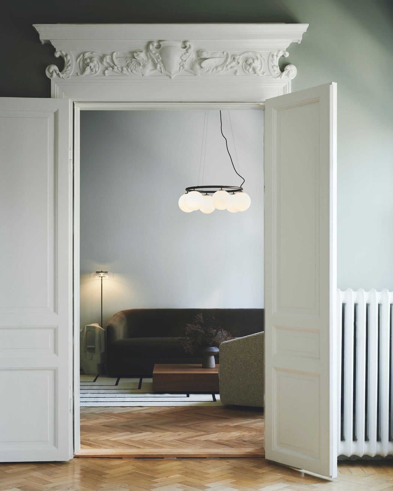 MIIRA 6 CIRCULAR Pendant Lamp Dark Brown with Opal Glass