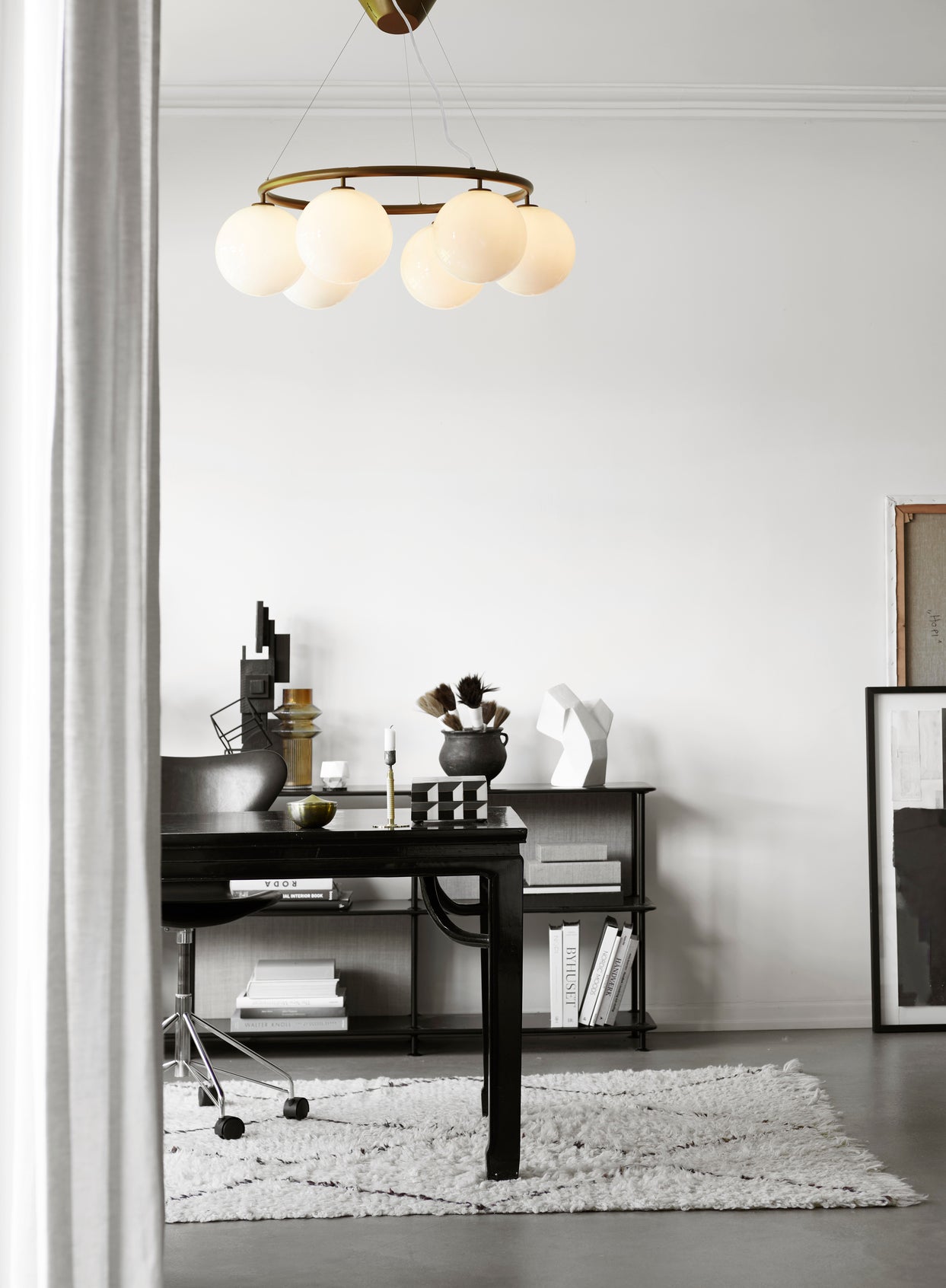 MIIRA 6 CIRCULAR Pendant Lamp Dark Brown with Opal Glass