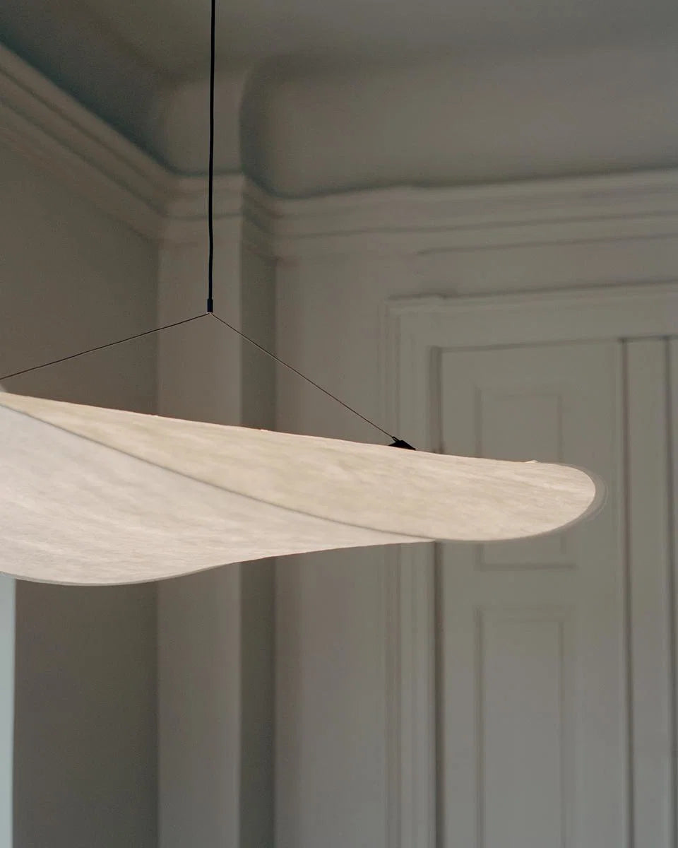 White tense hanging lamp