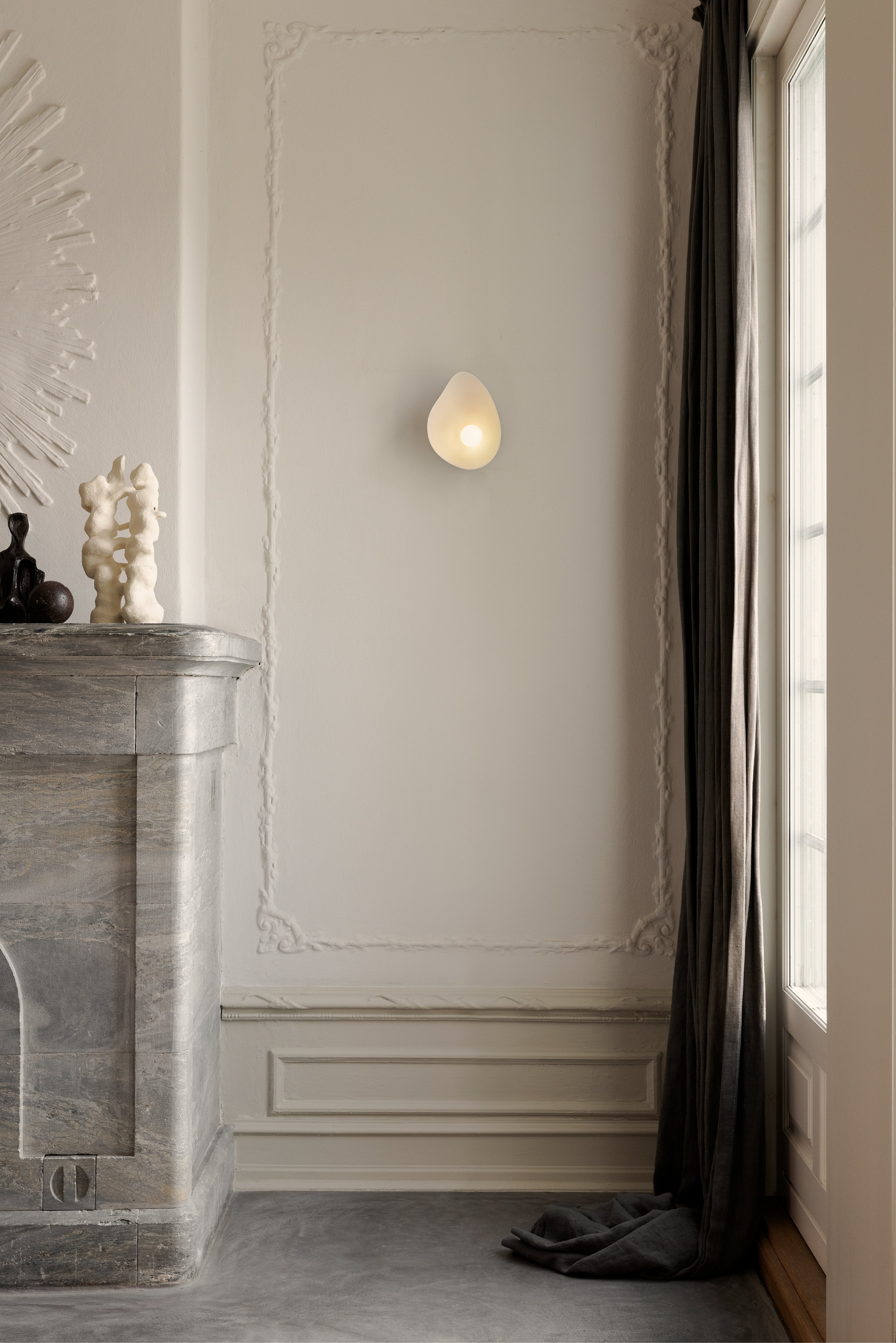 FLORII Wall Lamp Dark Brown with White
