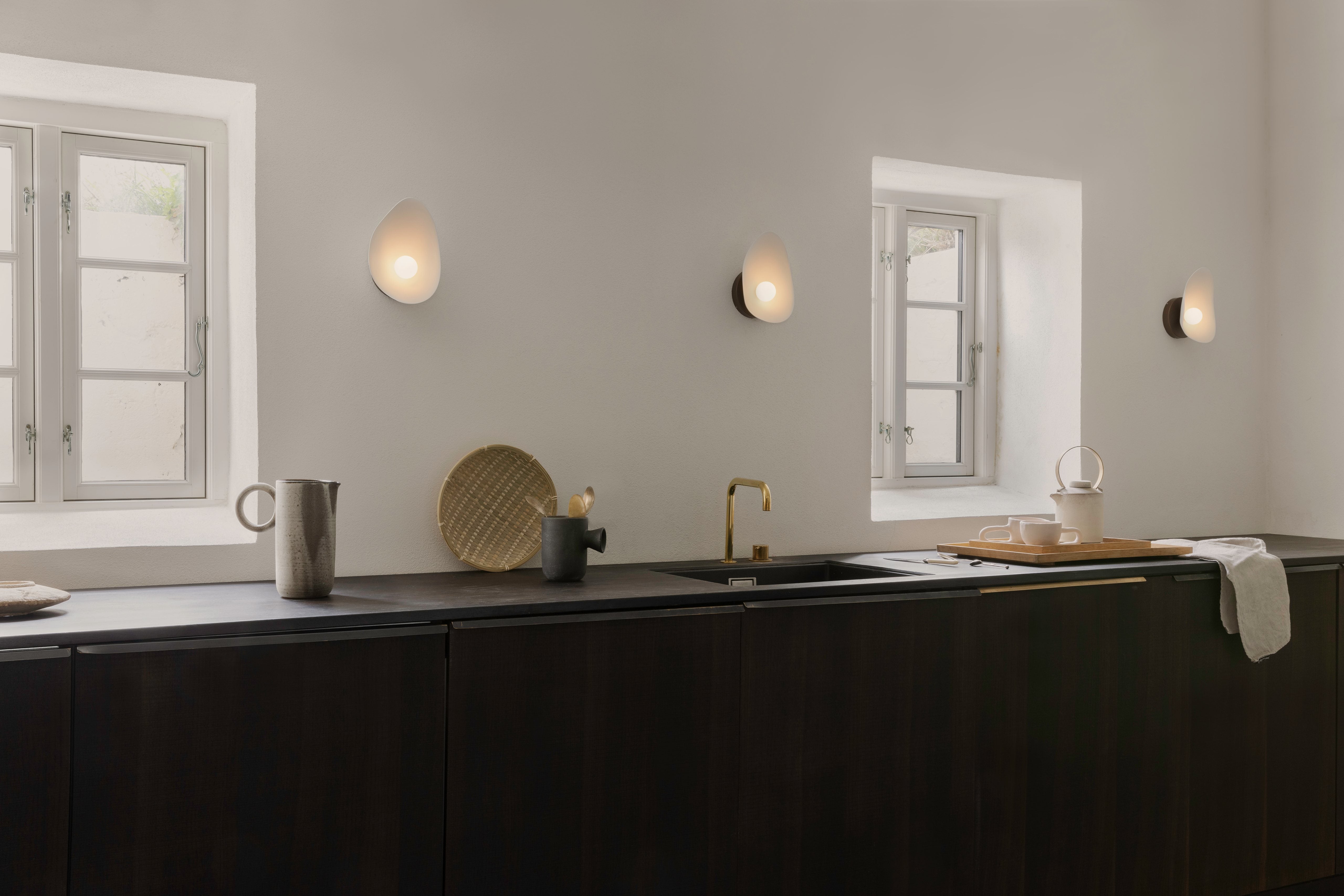 FLORII Wall Lamp Dark Brown with White