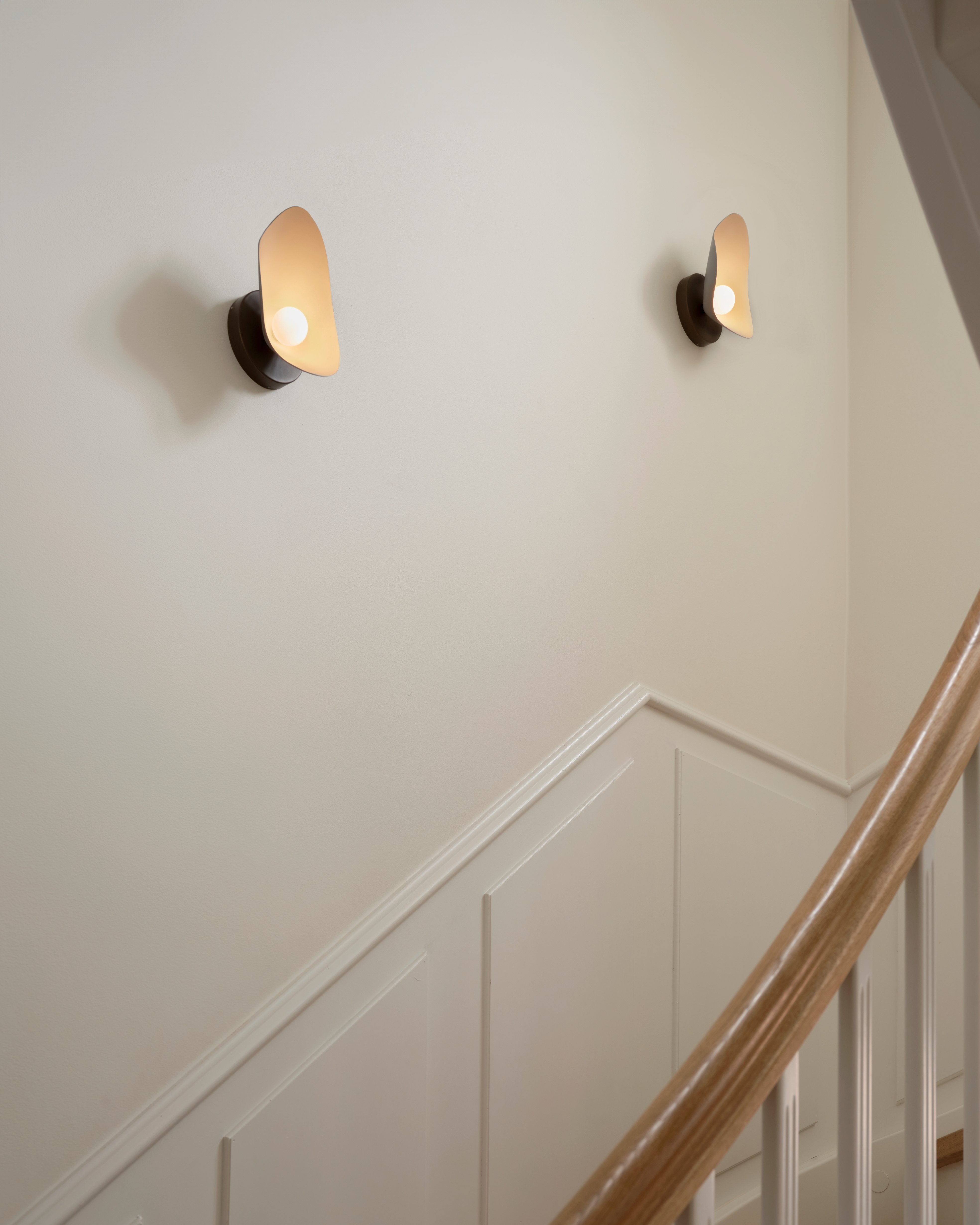 FLORII Wall Lamp Dark Brown with White