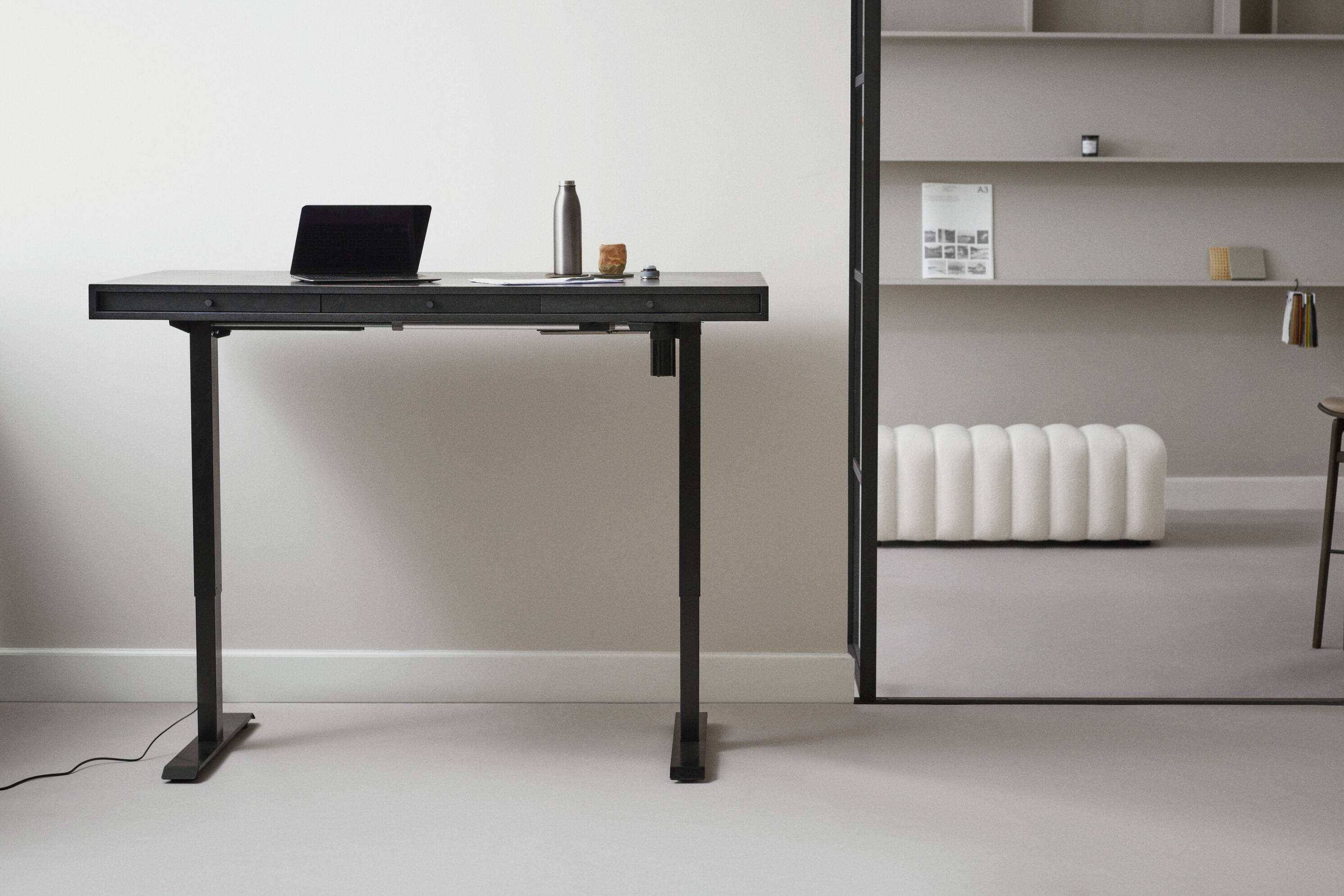 Adjustable Desk JFK Black Ash Wood