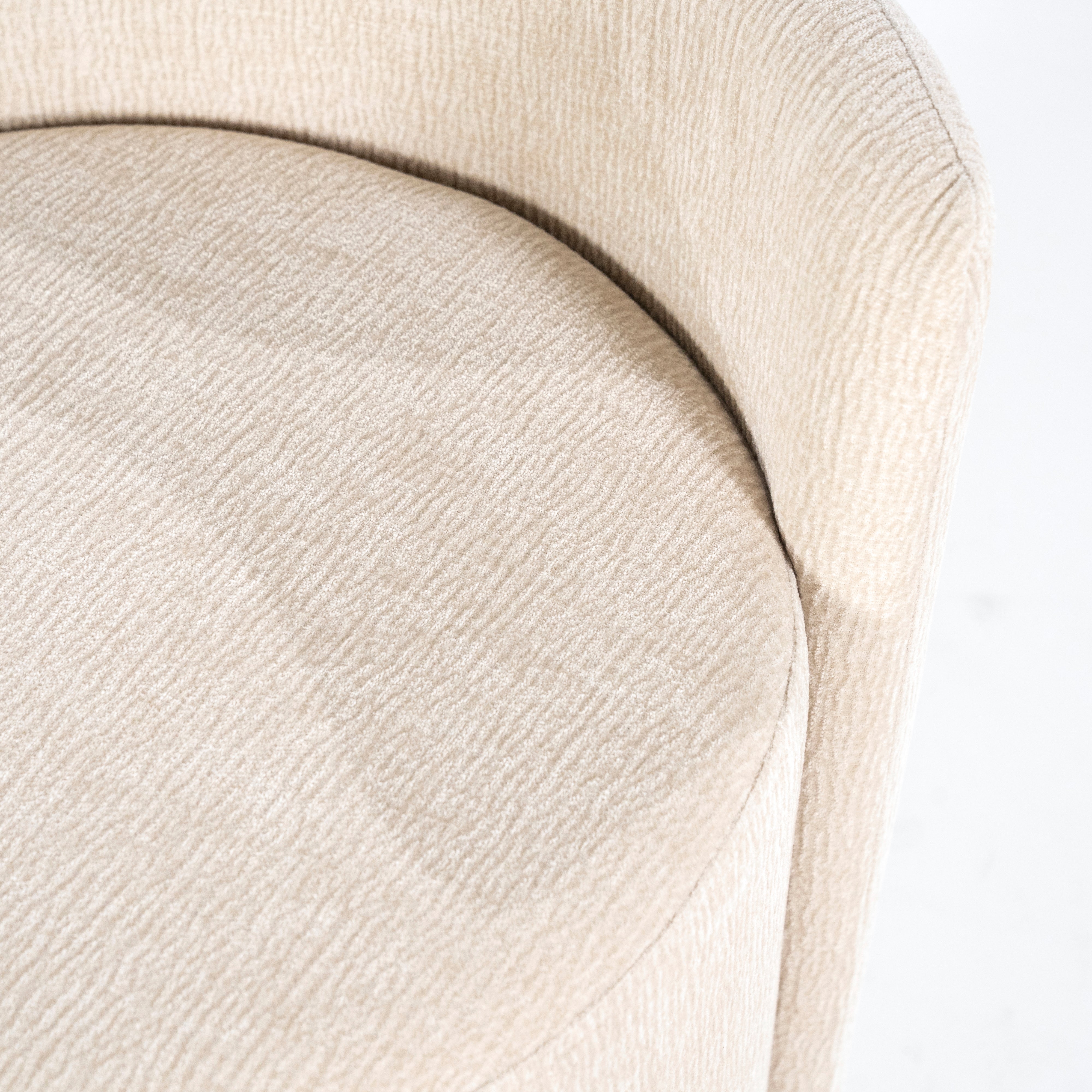 MARQUE cream stool