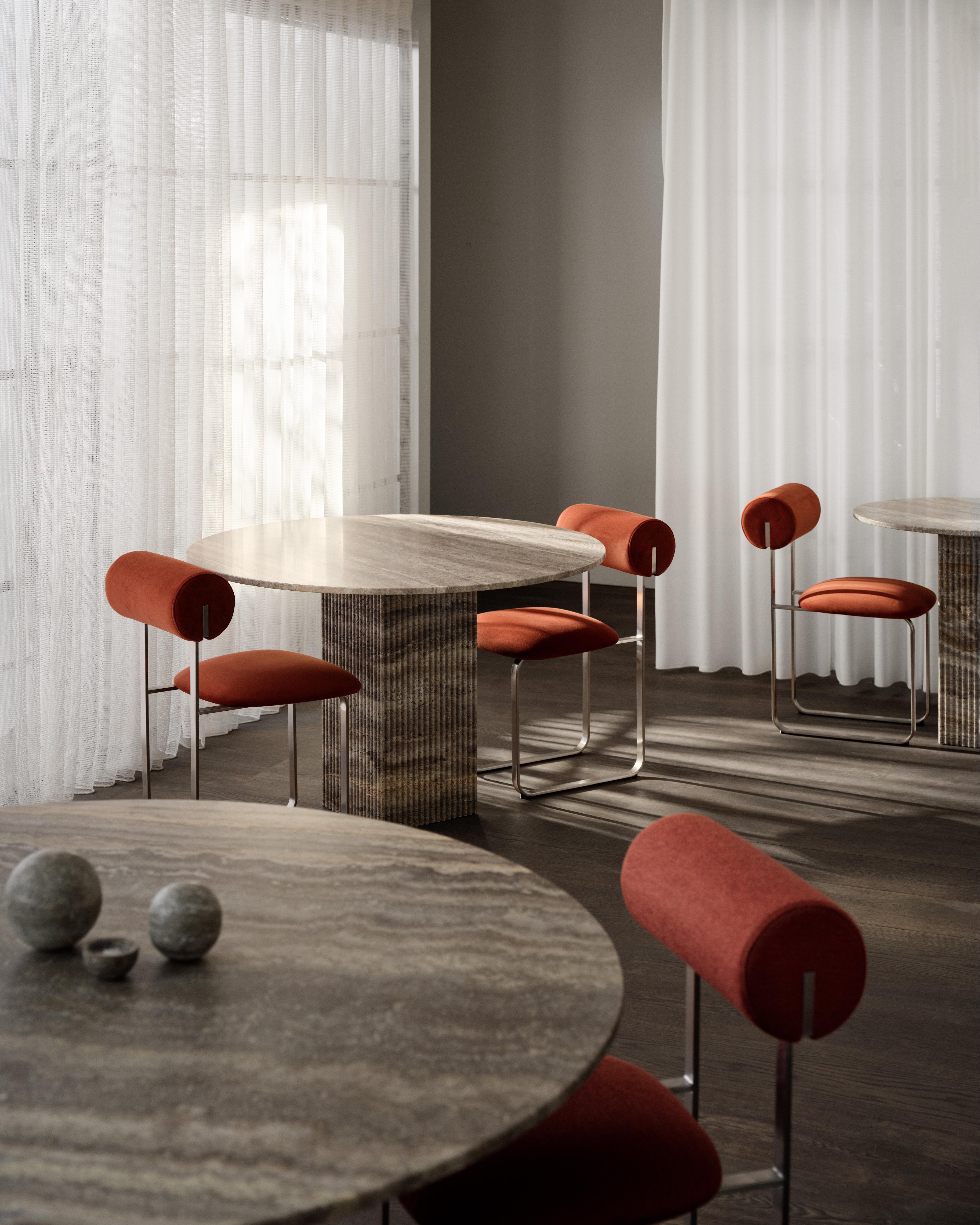 SOHO round table travertine