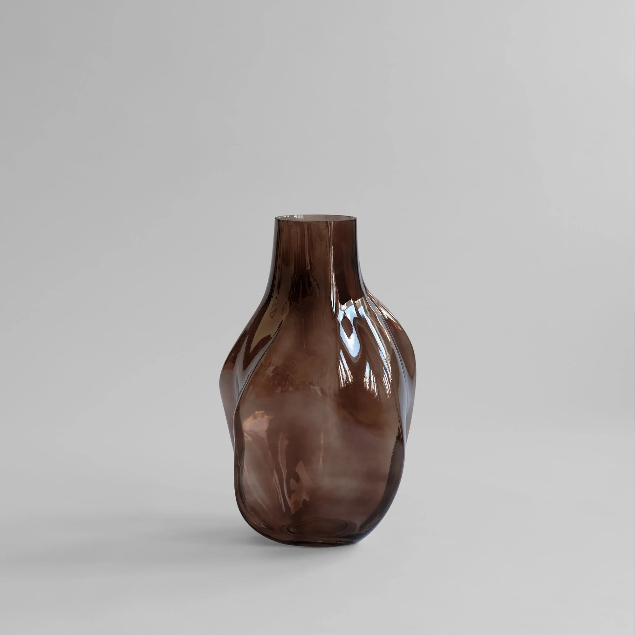 Brakku brown glass vase
