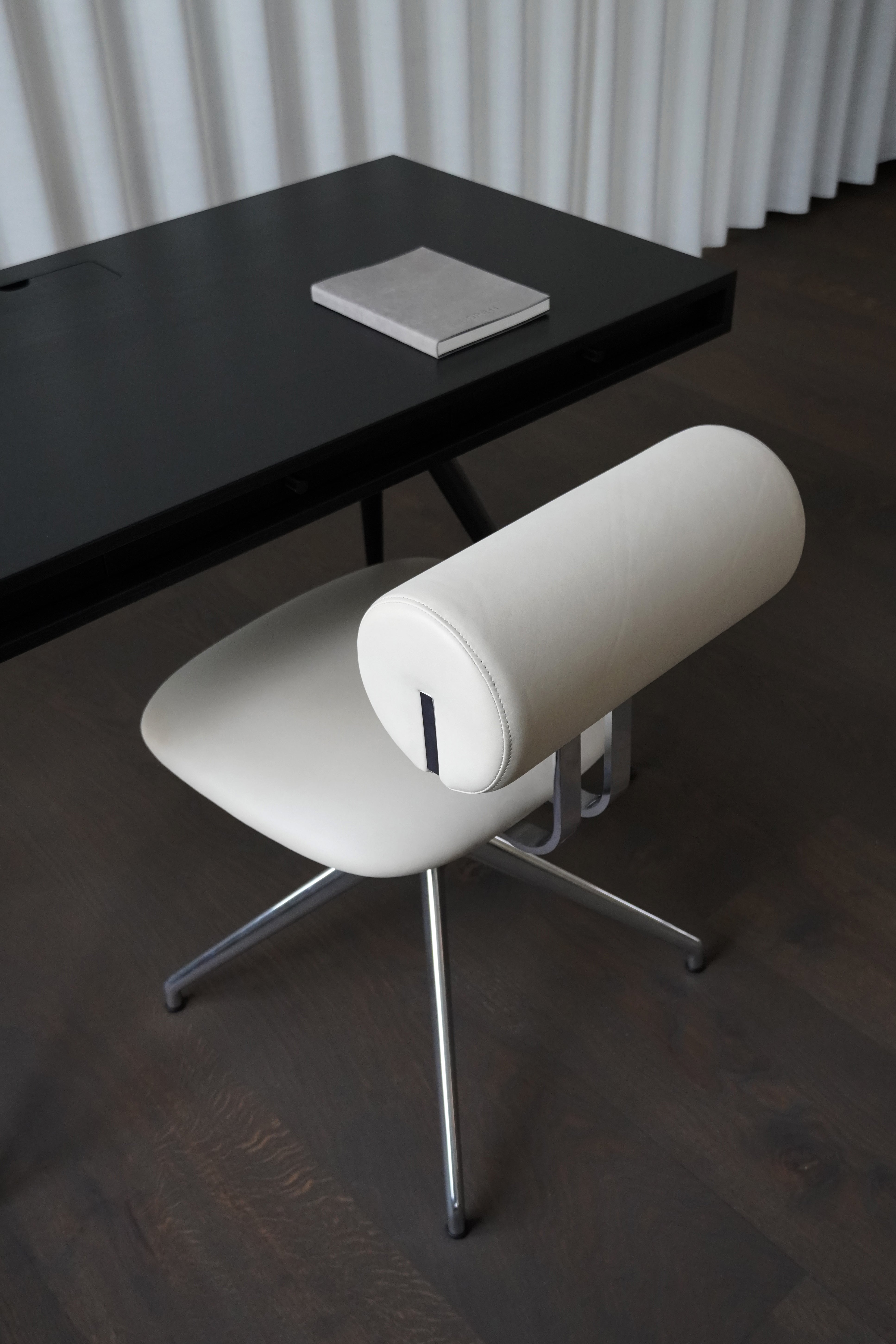Personalized HIPPO Office Chair with Steel Base