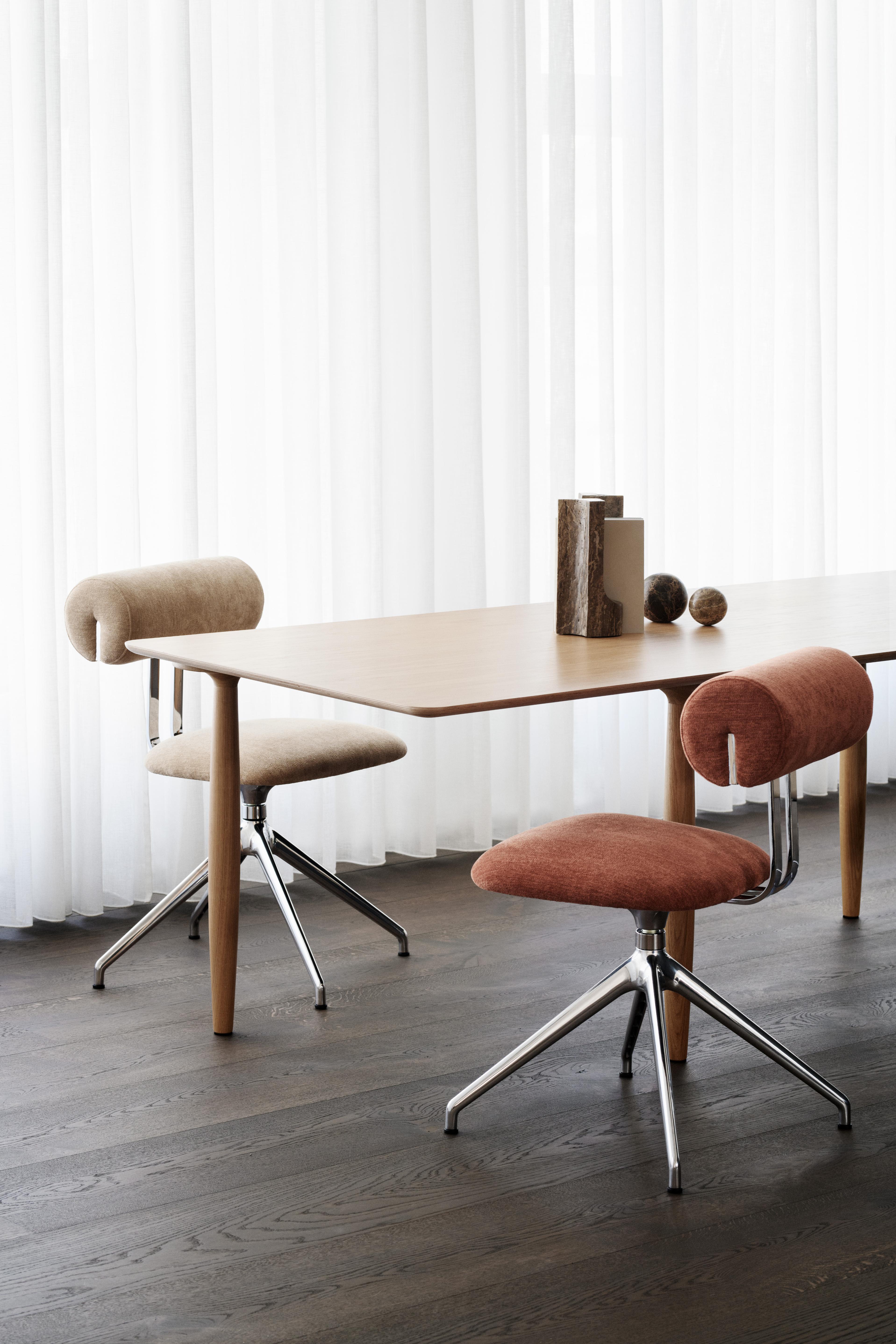 Personalized HIPPO Office Chair with Steel Base