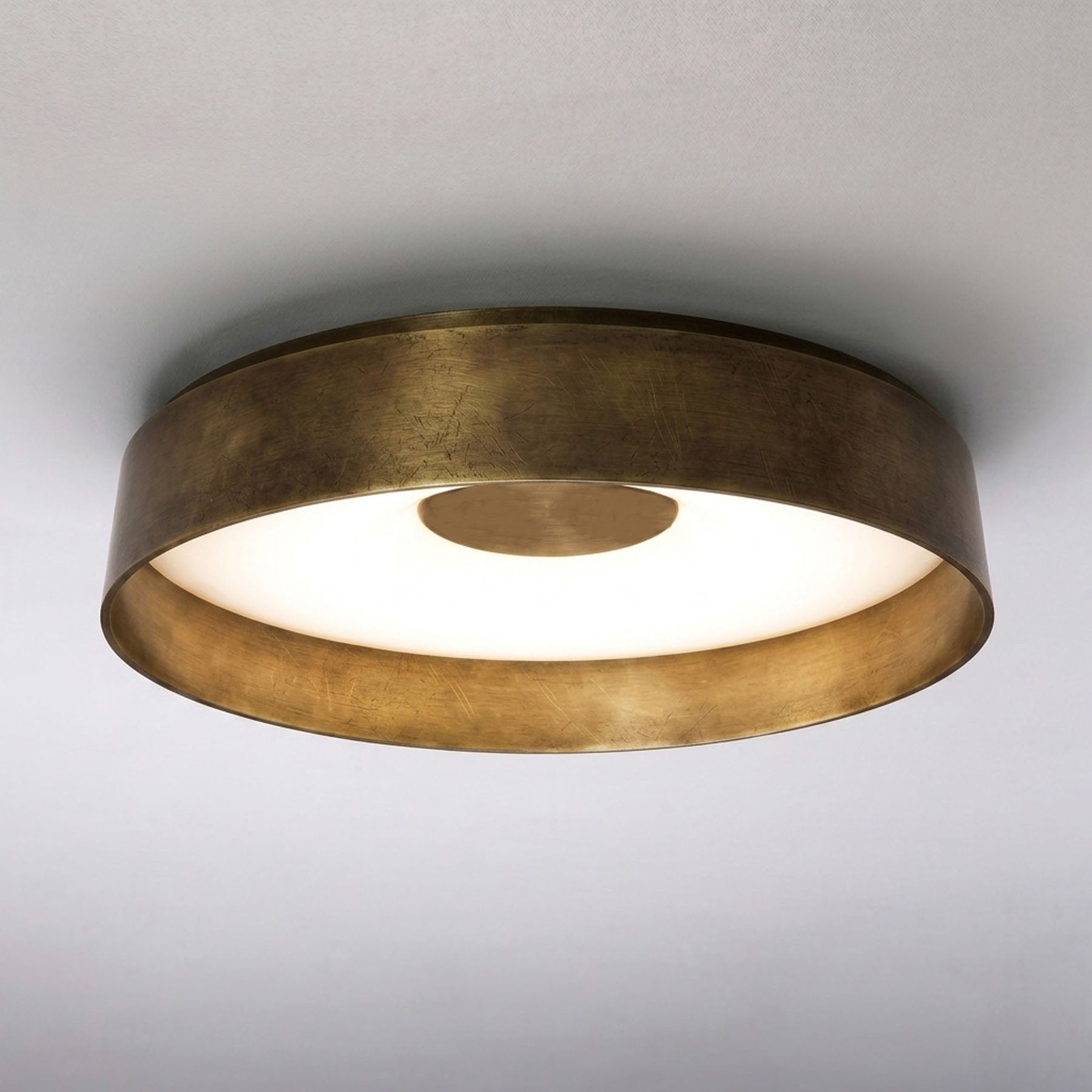 PAPAVERO Wall Lamp in Distressed Brass
