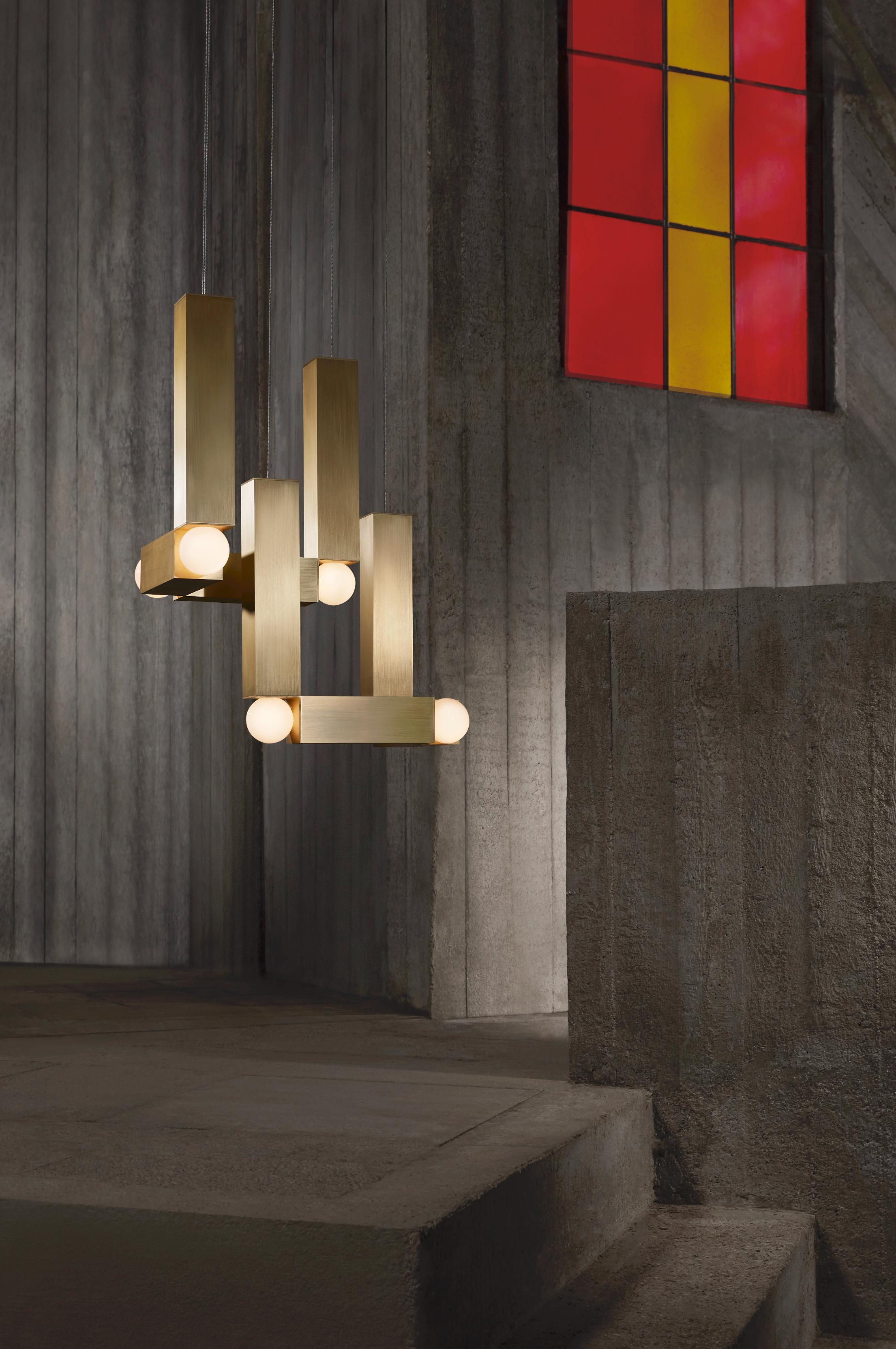 VESPER QUATTRO pendant lamp with an opal shade and silver finish.