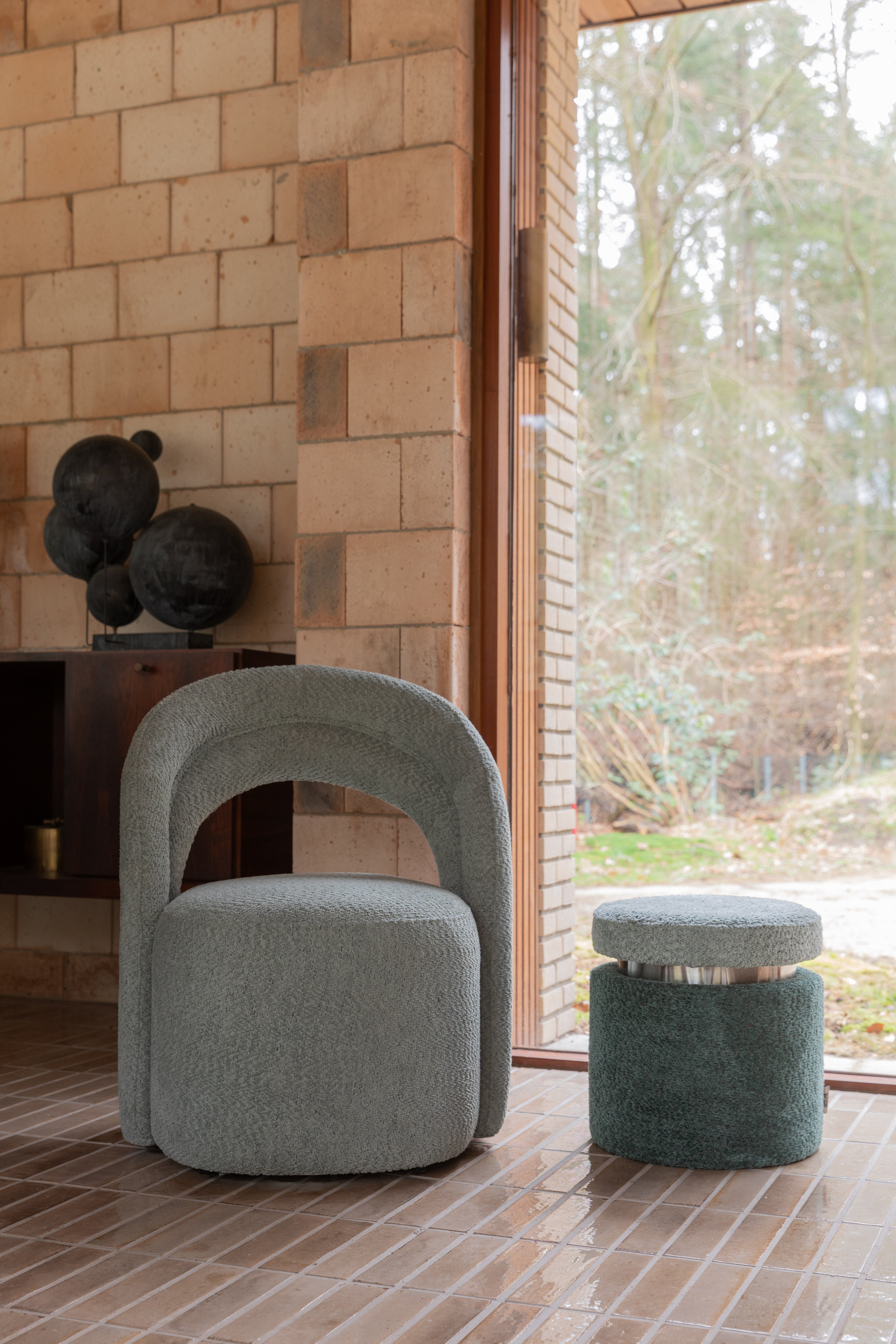 SEINA green swivel armchair