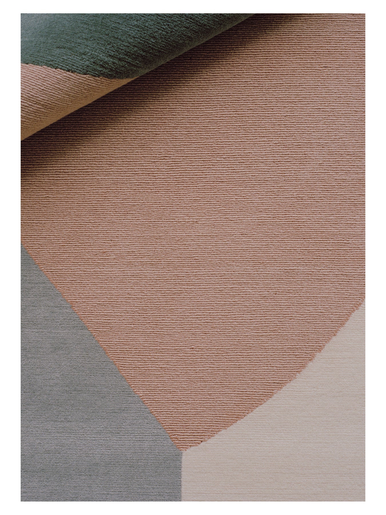 DIFFUSED AURA Rug in Broken Pink with Beige