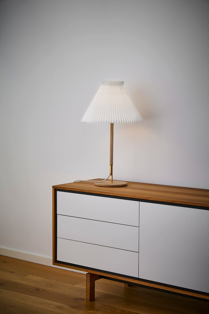 Table lamp MODEL 328 light oak