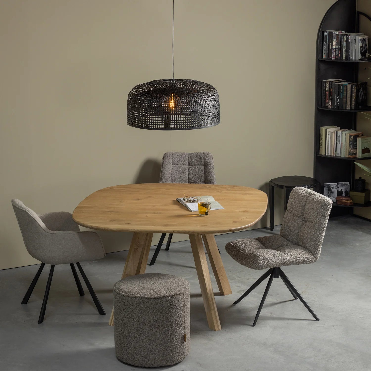 Black hanging lamp