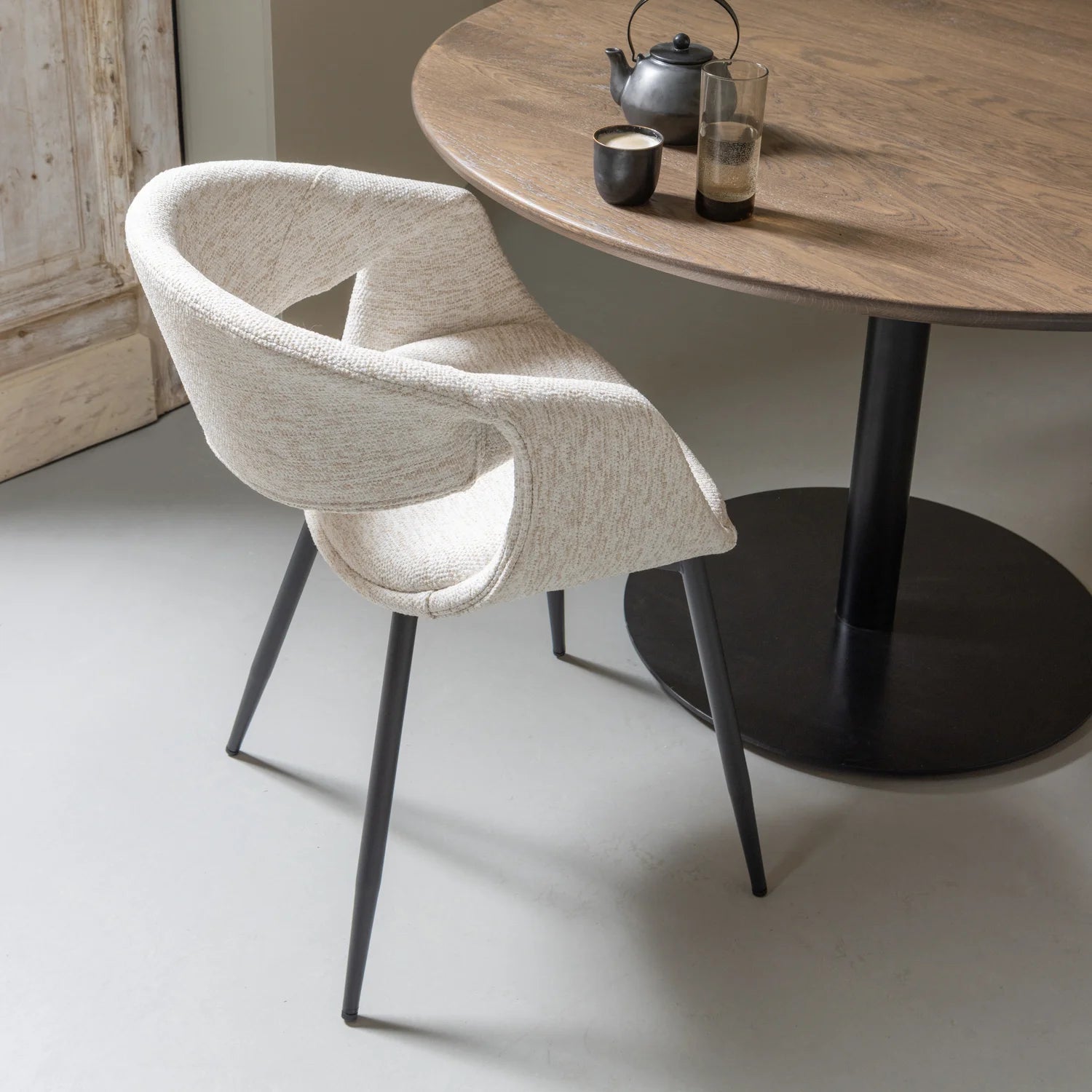 Yossi Dining Chair Natural with Metal Leg Black