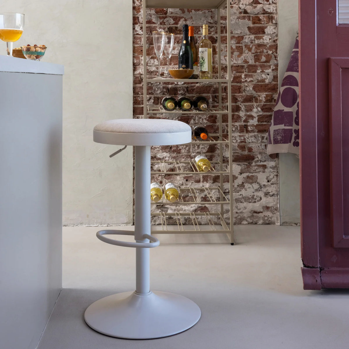 MEVO Adjustable Stool in Sand
