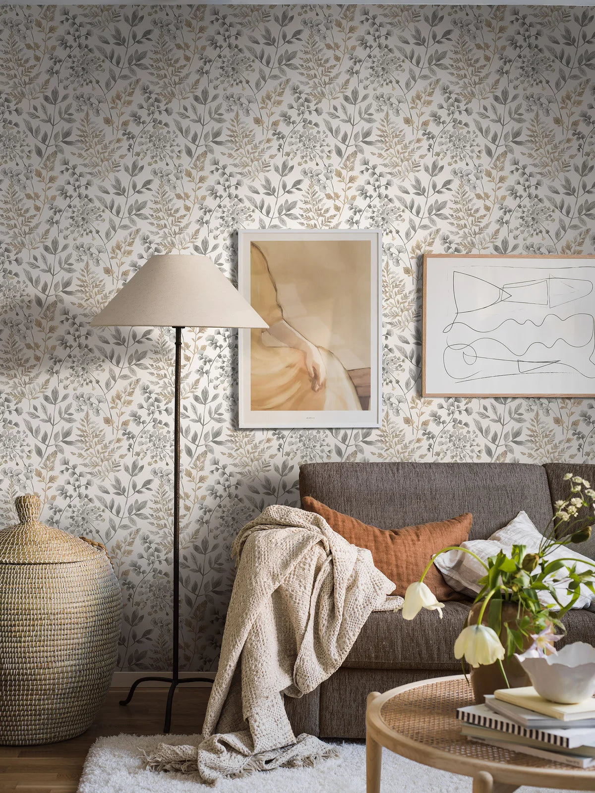 Non-woven paper wallpaper with a plant pattern SIGRID in beige with green