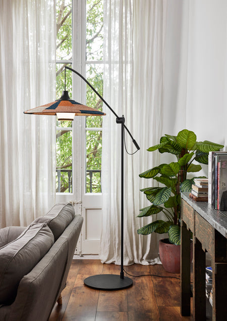 Parrot sandy floor lamp