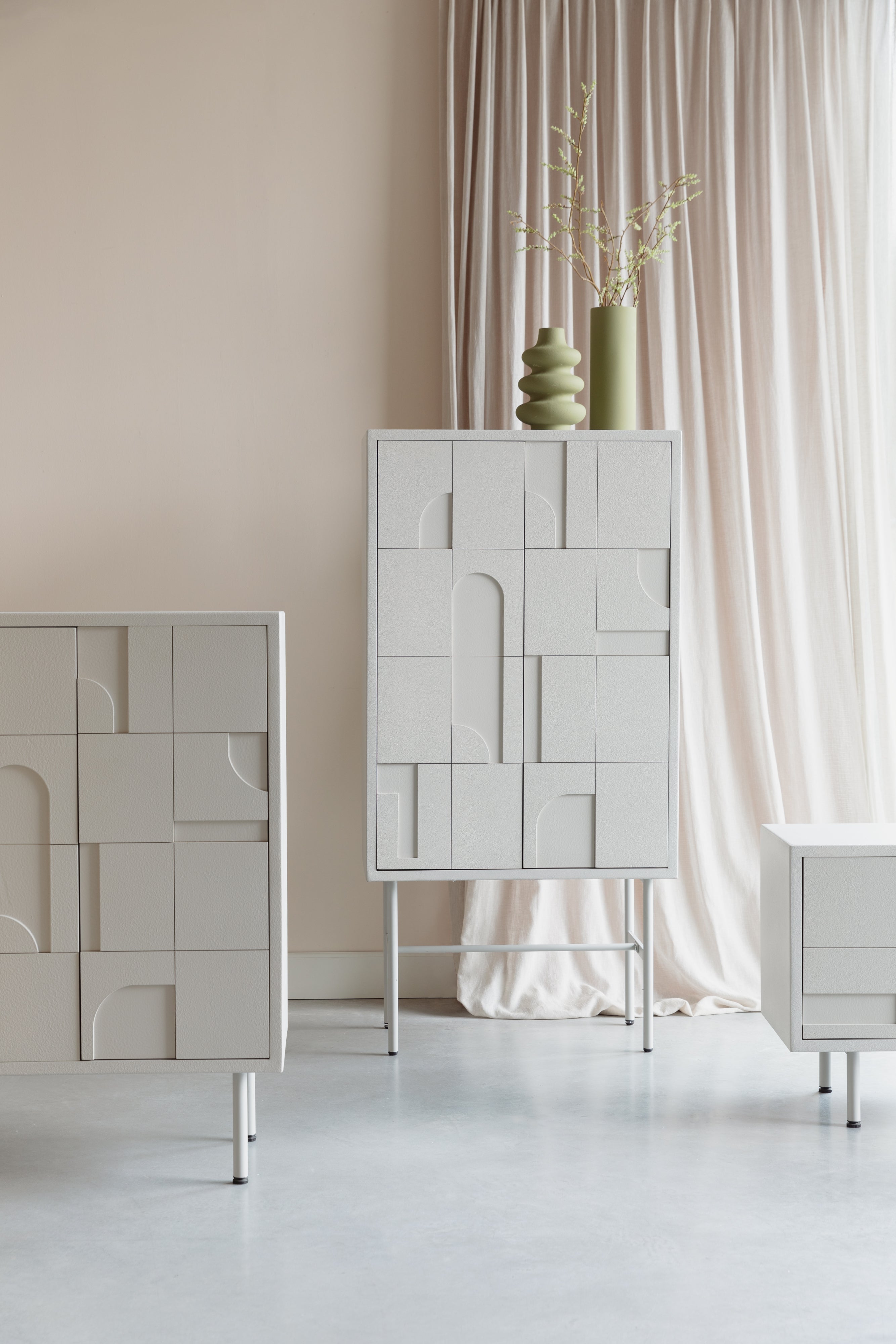FUNK Chest of Drawers White