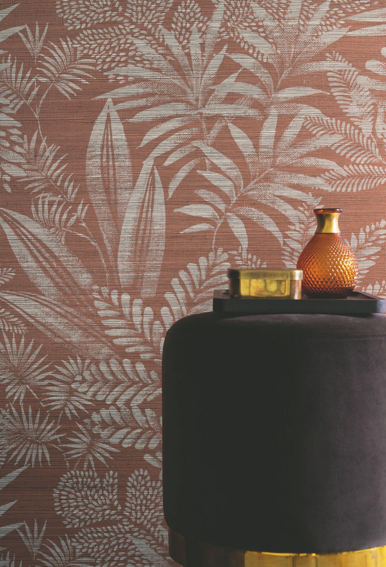 Structural wallpaper made of sisal with a plant motif of MANDRARE leaves - CARBONE black with white