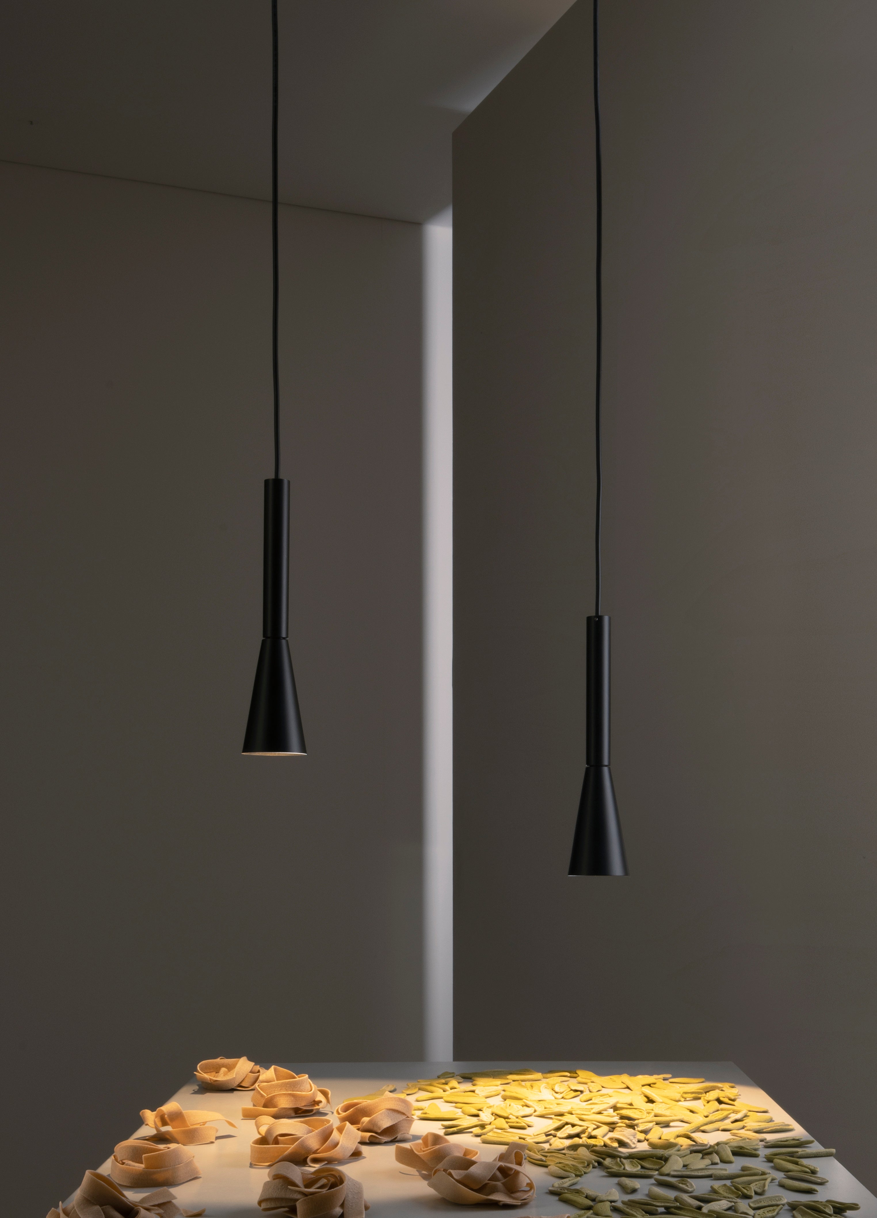 COLIBRÌ pendant lamp in glossy white