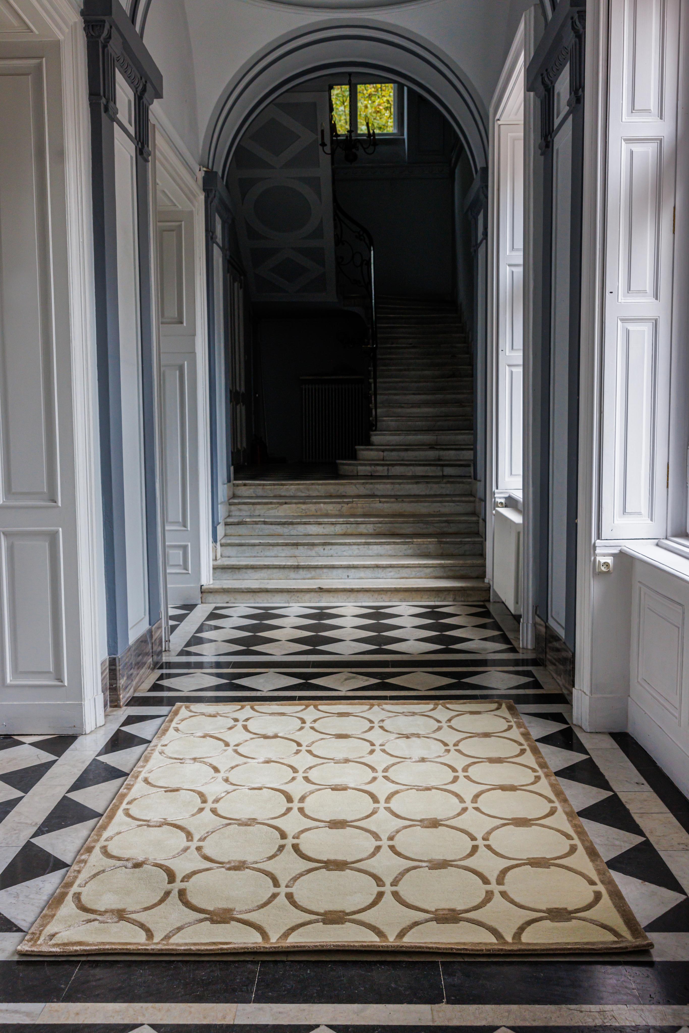 Beige GLAM rug with gray geometric pattern [Amelia]