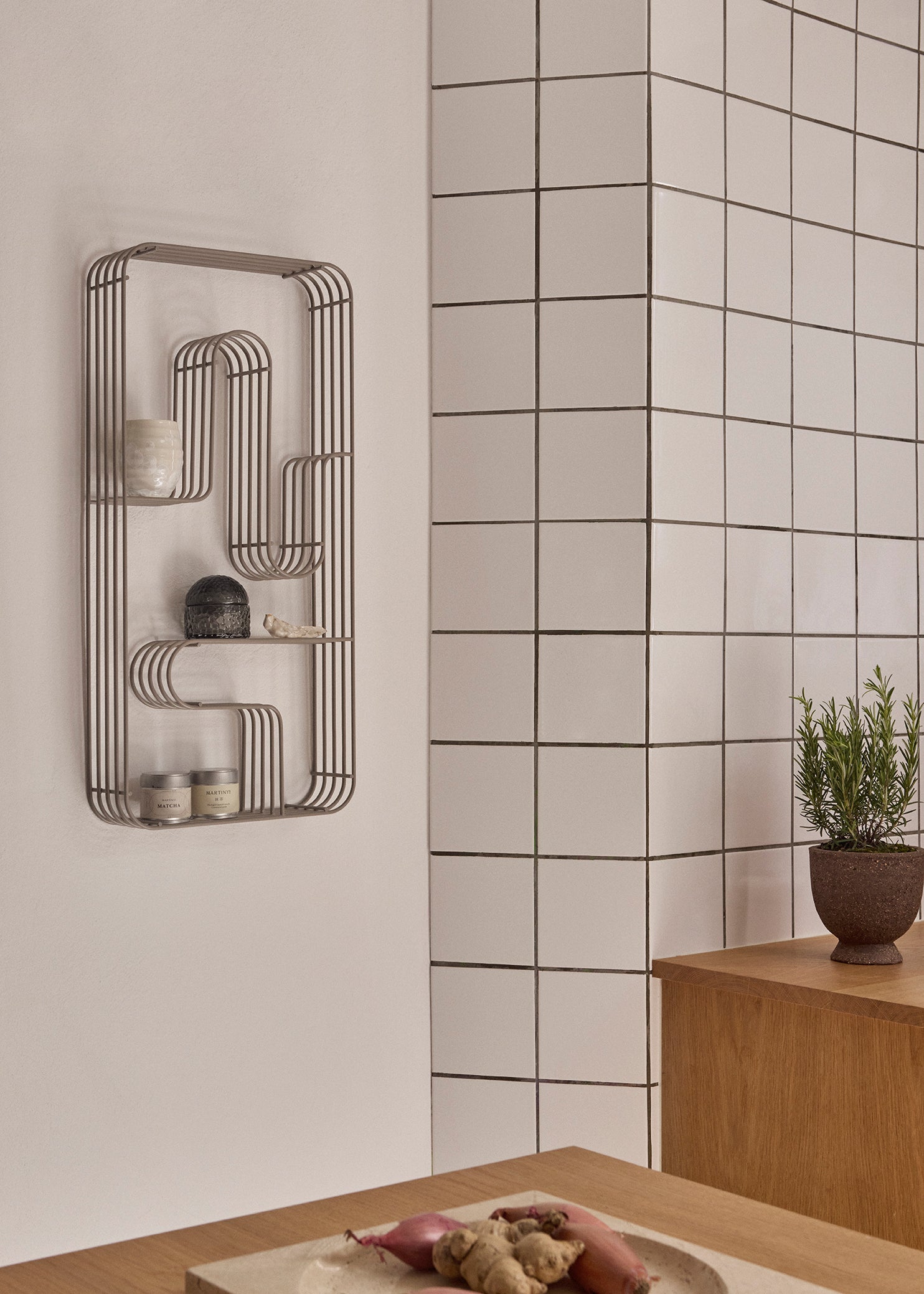 CURVA Silver Wall Shelf