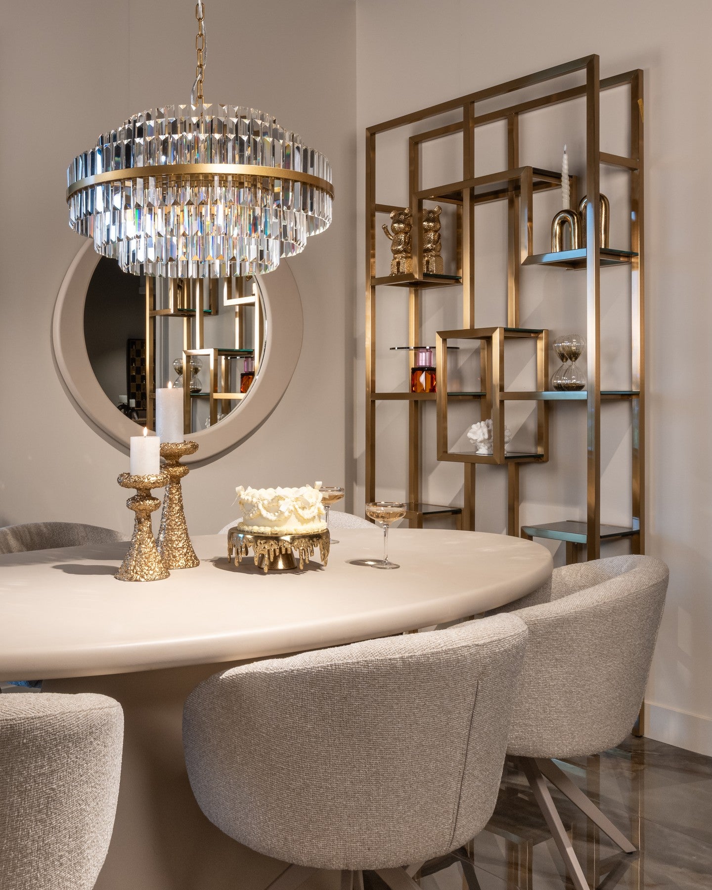 Ovaler Tisch CLAYTON beige
