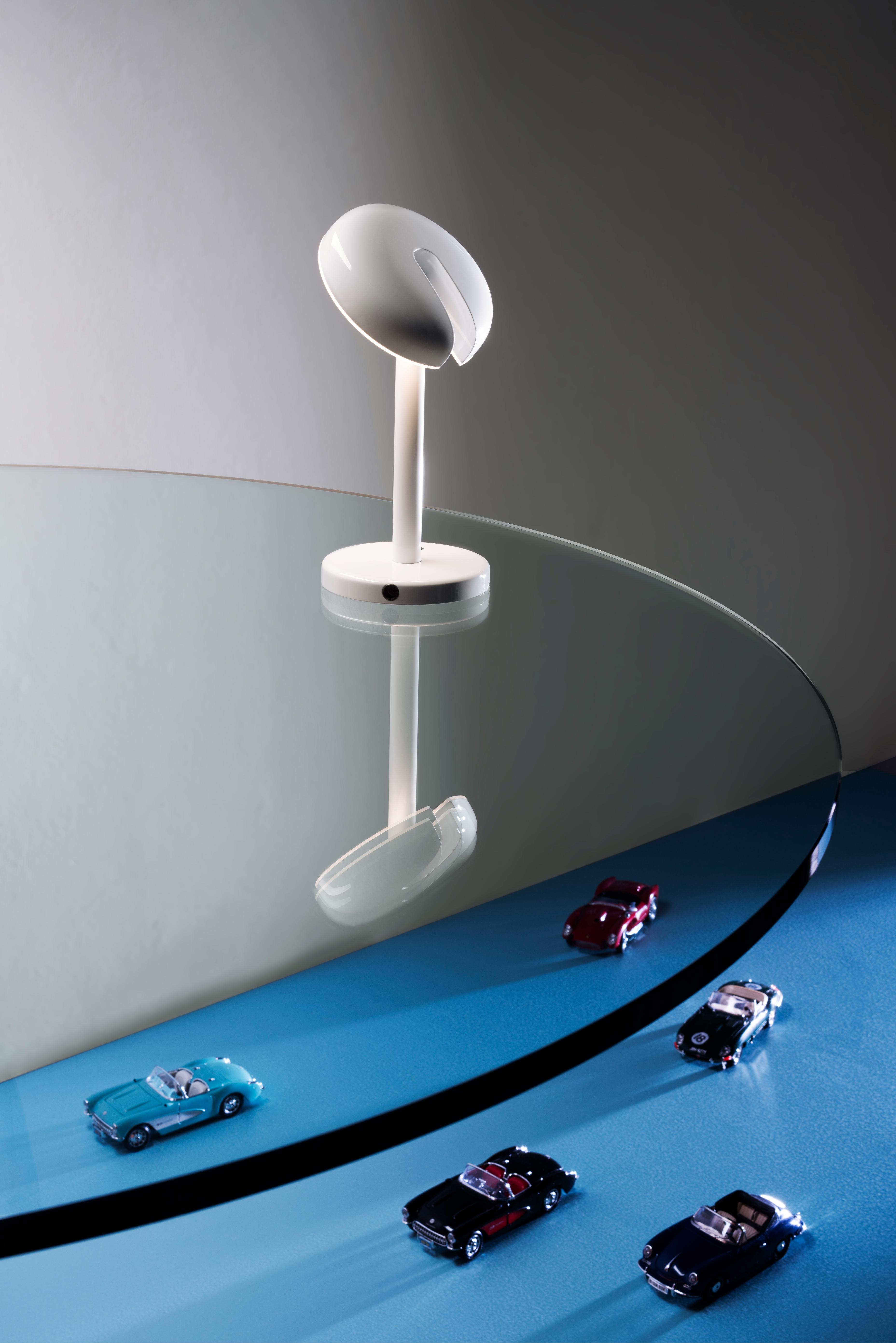 CABRIOLETTE table lamp in glossy white