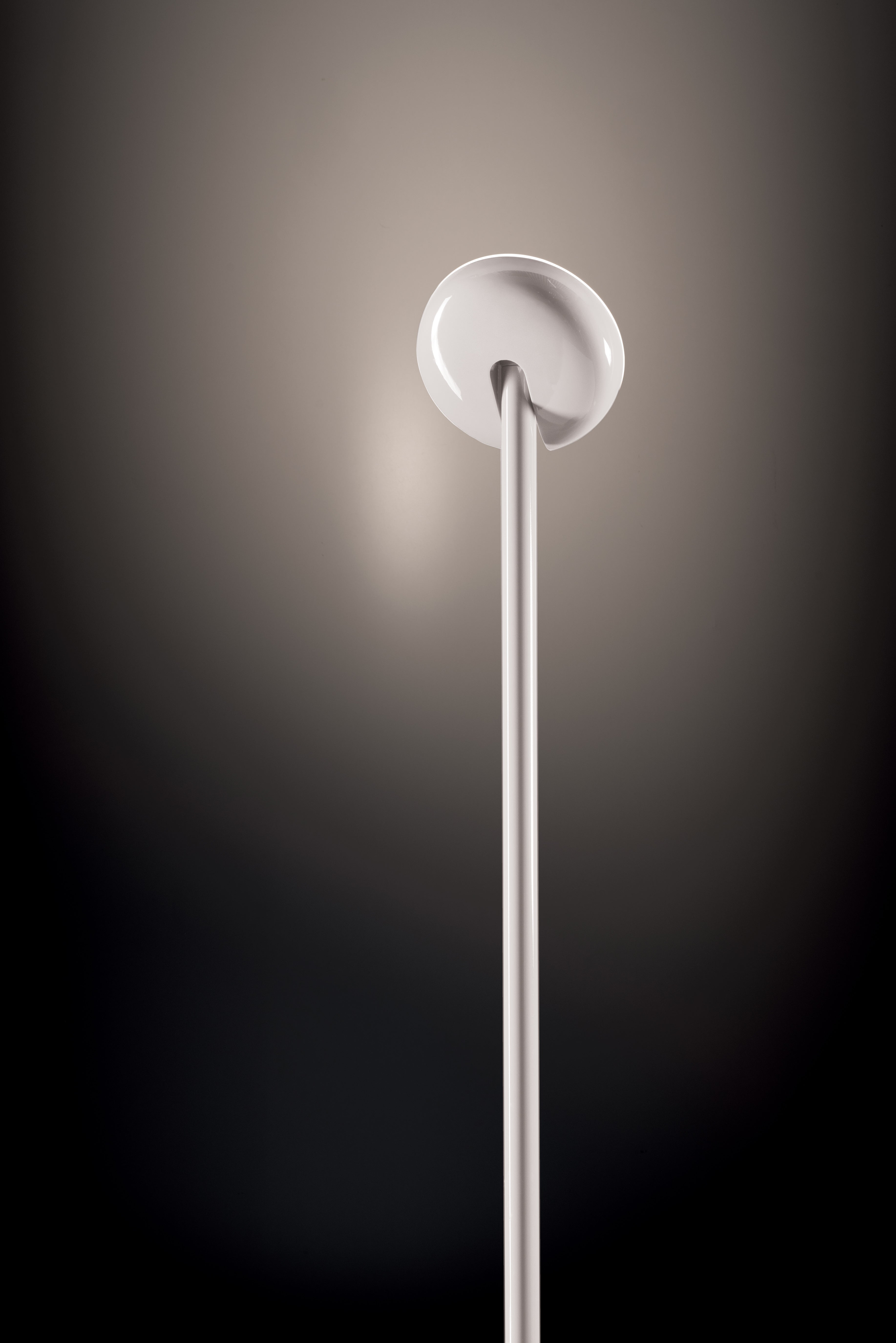 CABRIOLETTE floor lamp in glossy white