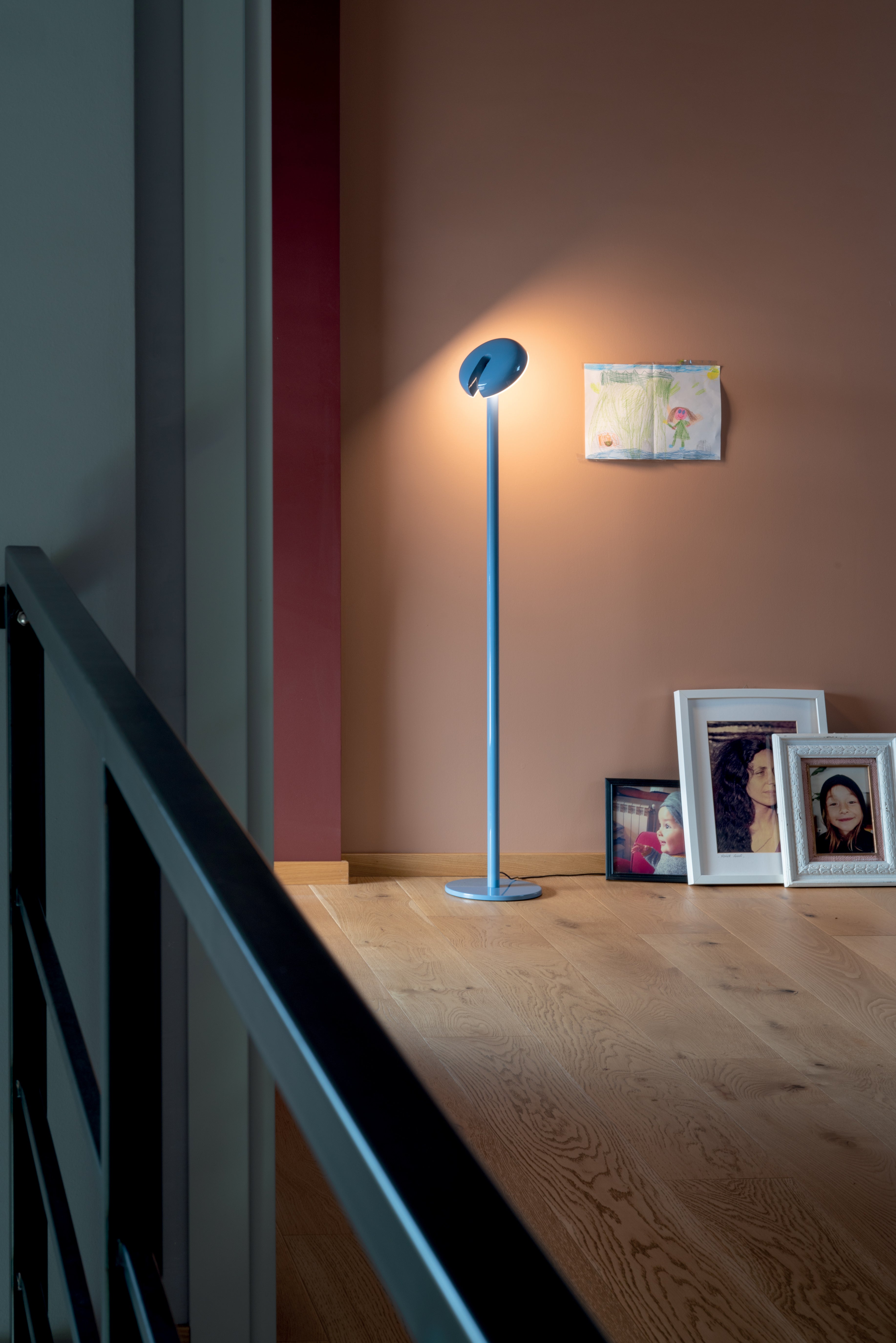 CABRIOLETTE floor lamp in shimmering blue