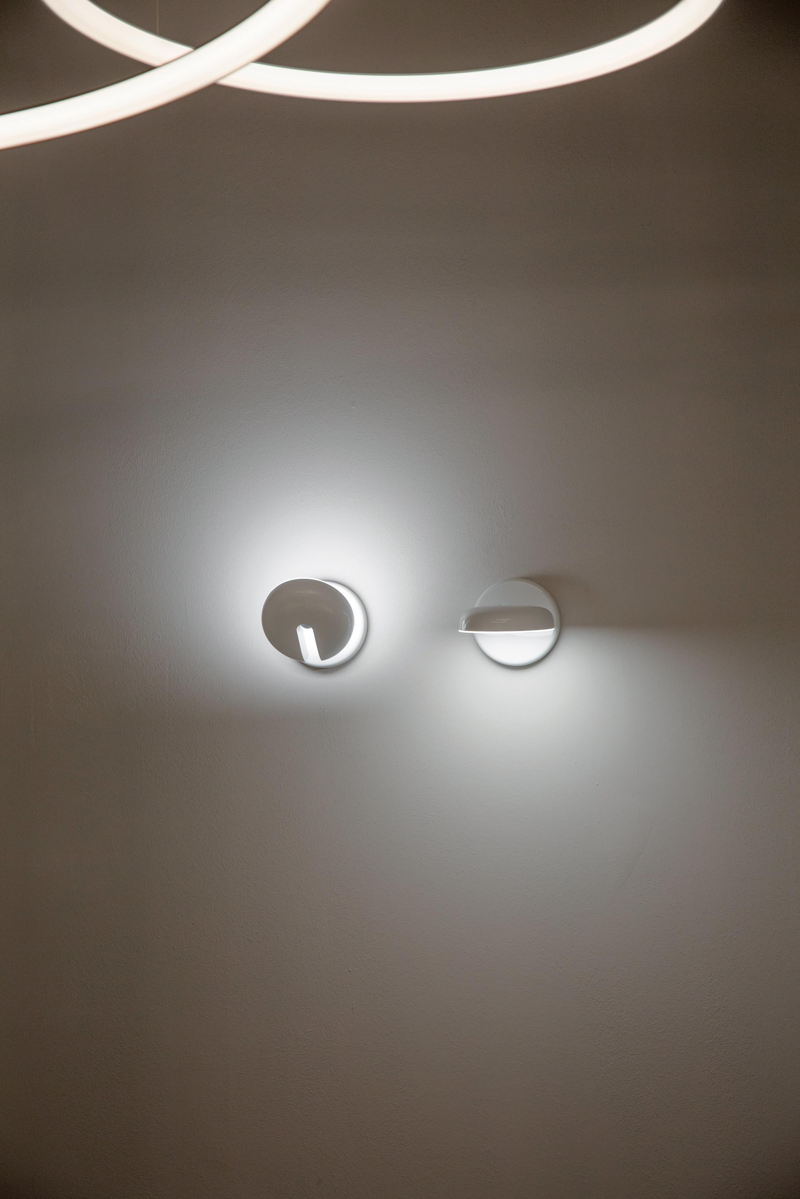 CABRIOLETTE wall lamp in glossy white