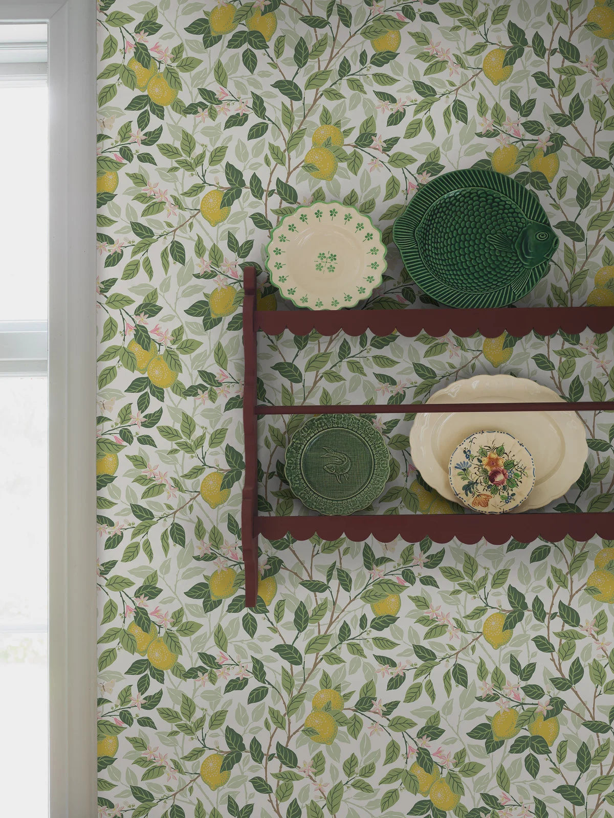 Non-woven paper wallpaper with a plant pattern CITRONTRÄD white with green