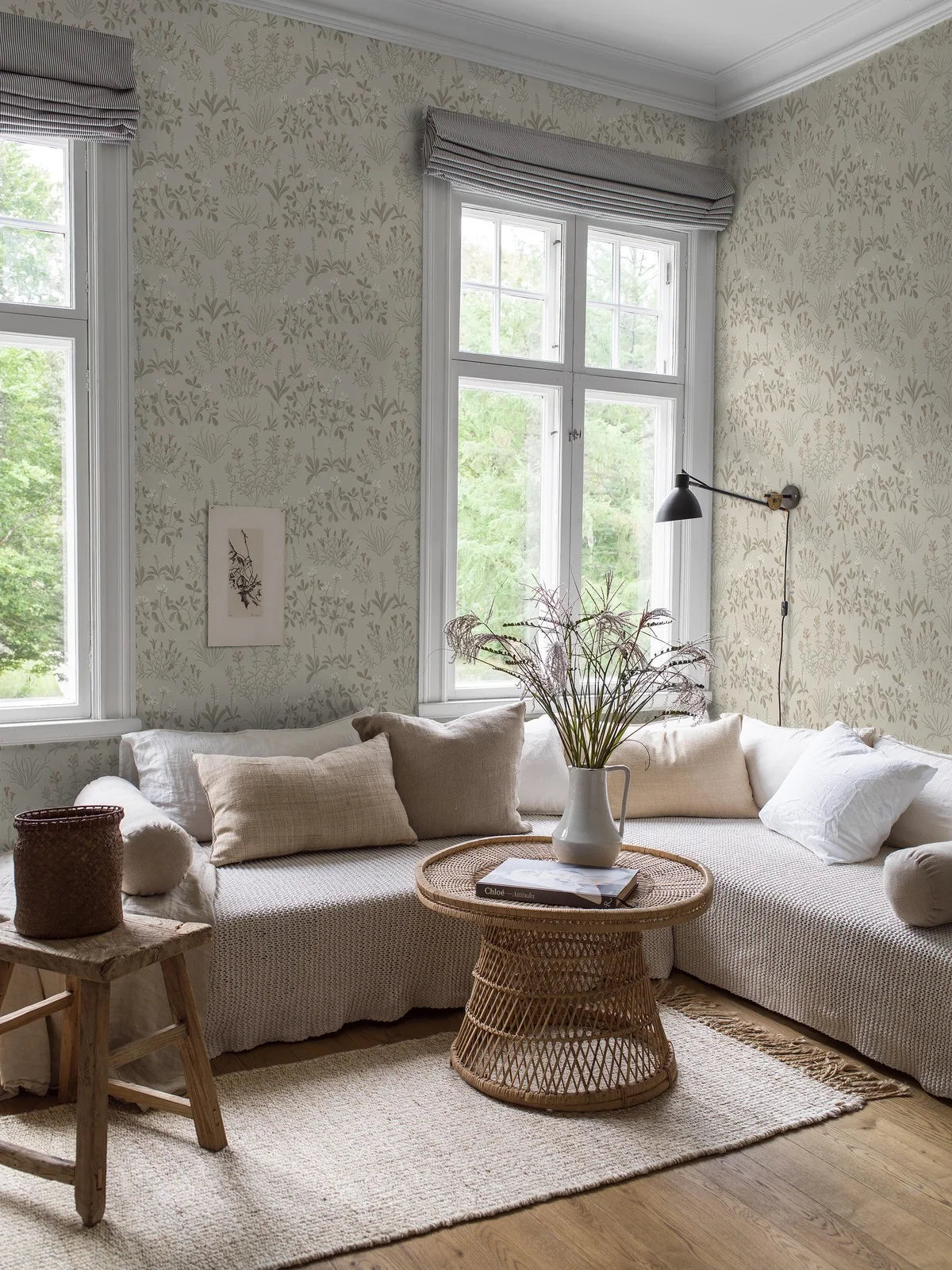 NORAS ANG sand floral plant motif wallpaper with brown