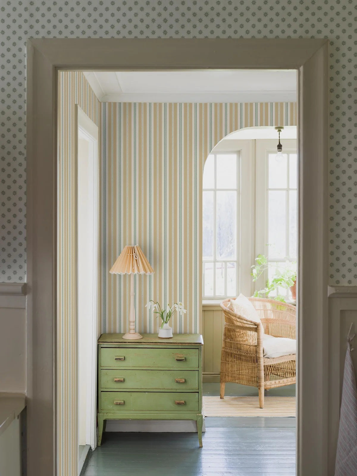 HEDDA Yellow and White Striped Wallpaper