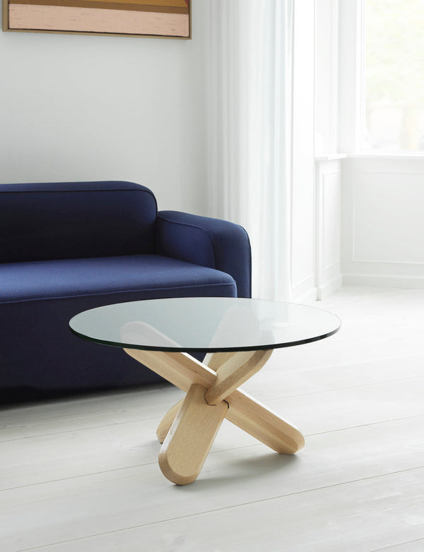Coffee table Ding glass with an oak base
