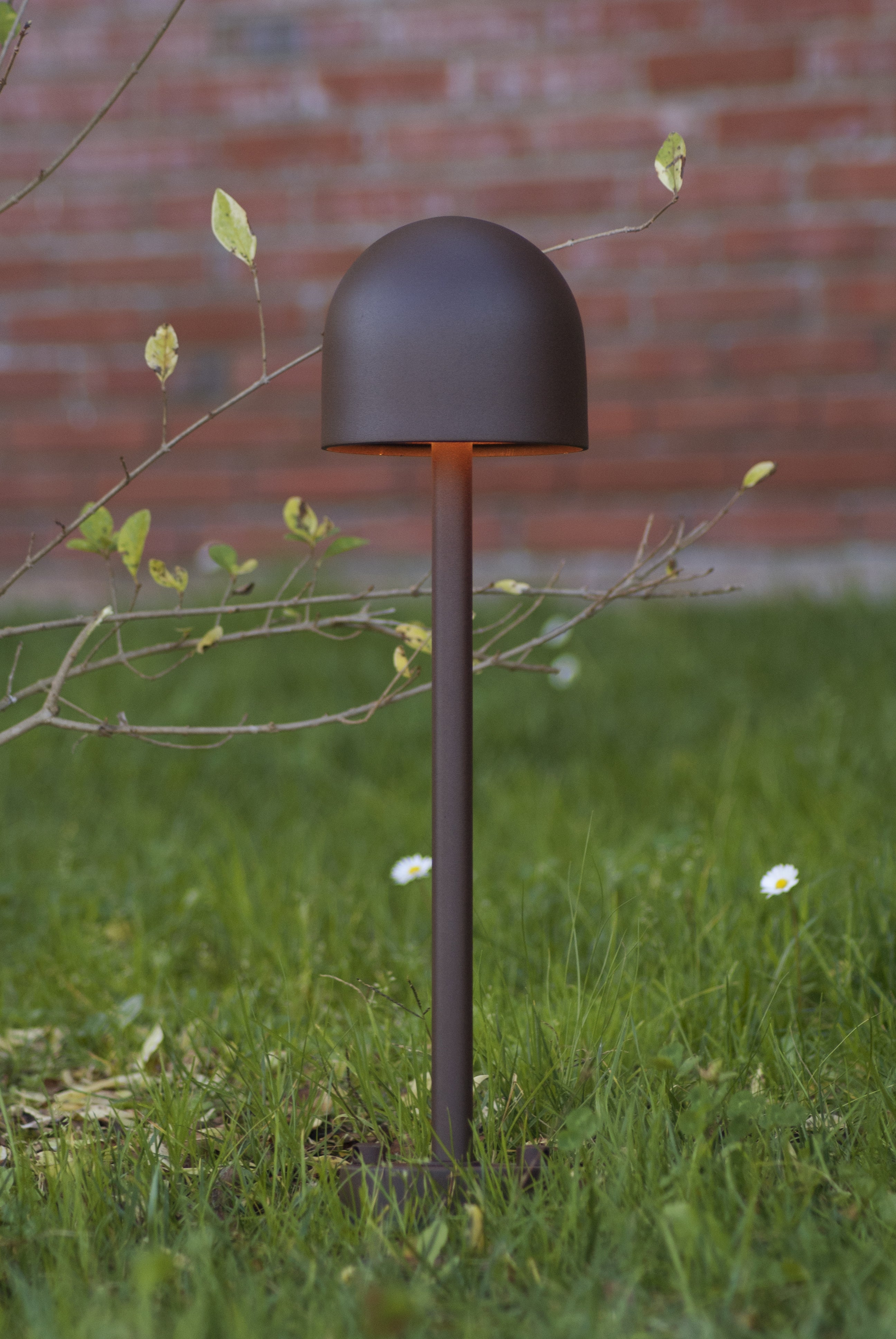 Outdoor floor lamp BOLETO brown