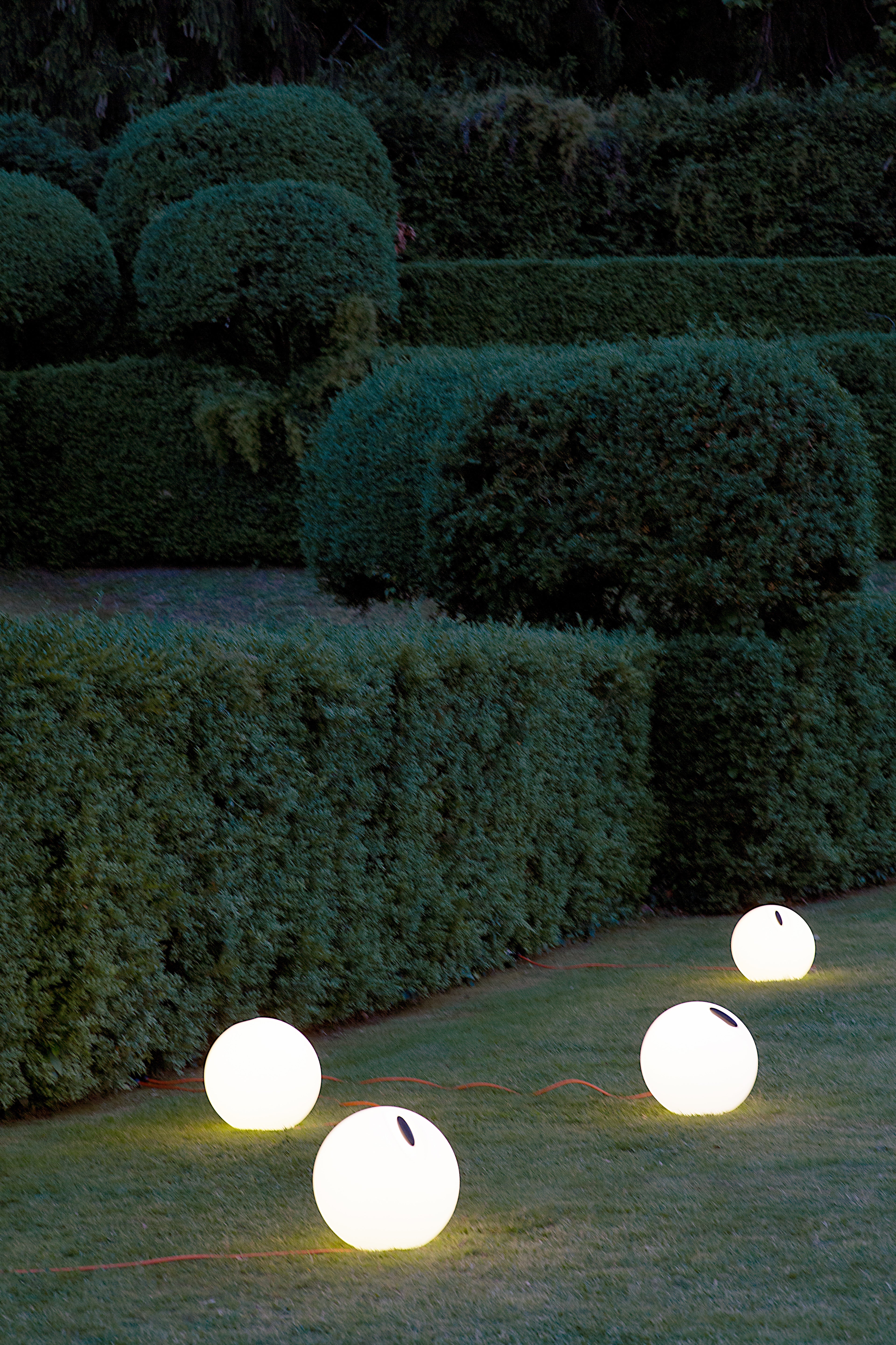 Outdoor floor lamp BOWL white