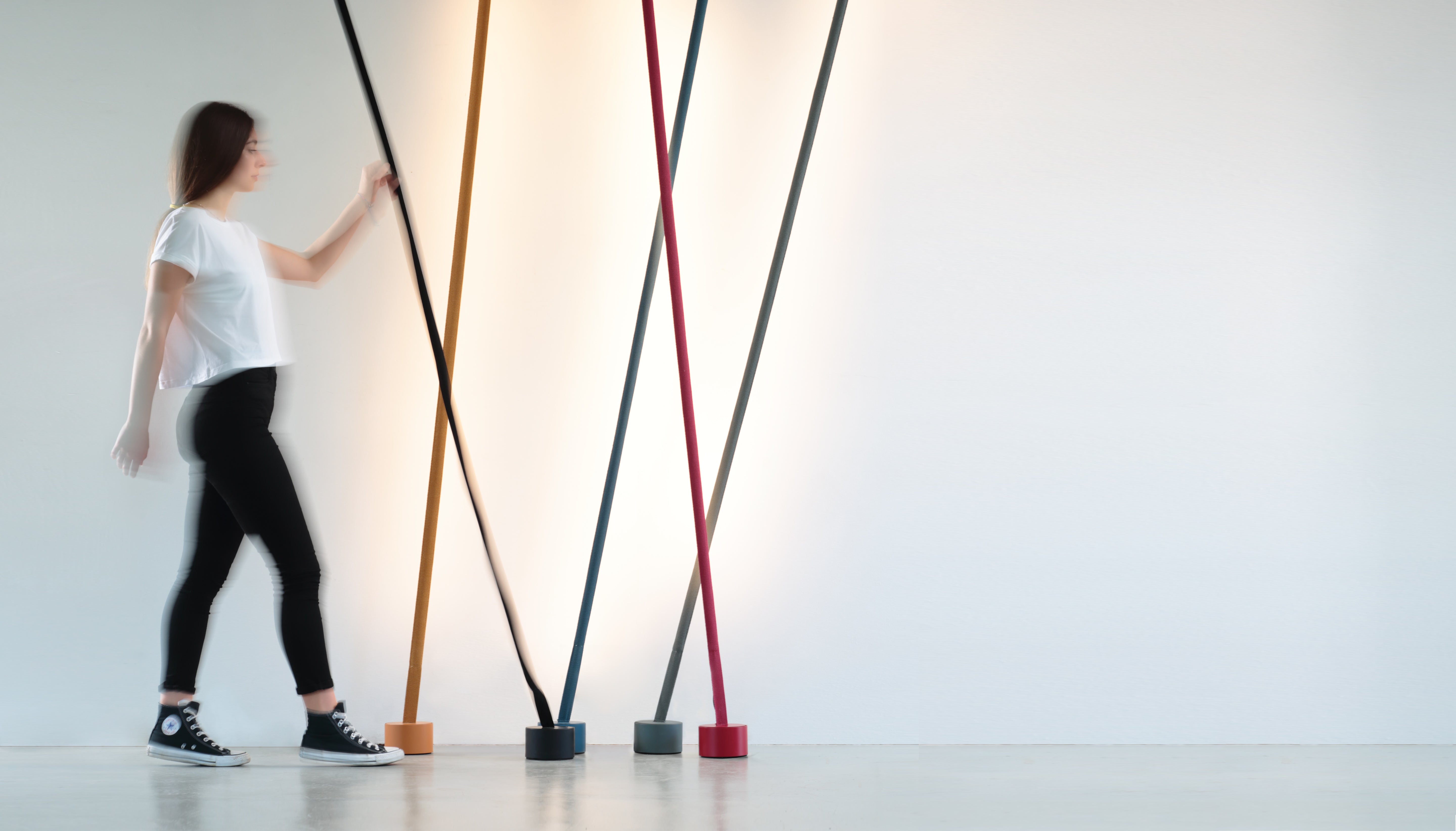 ELASTICA blue floor lamp
