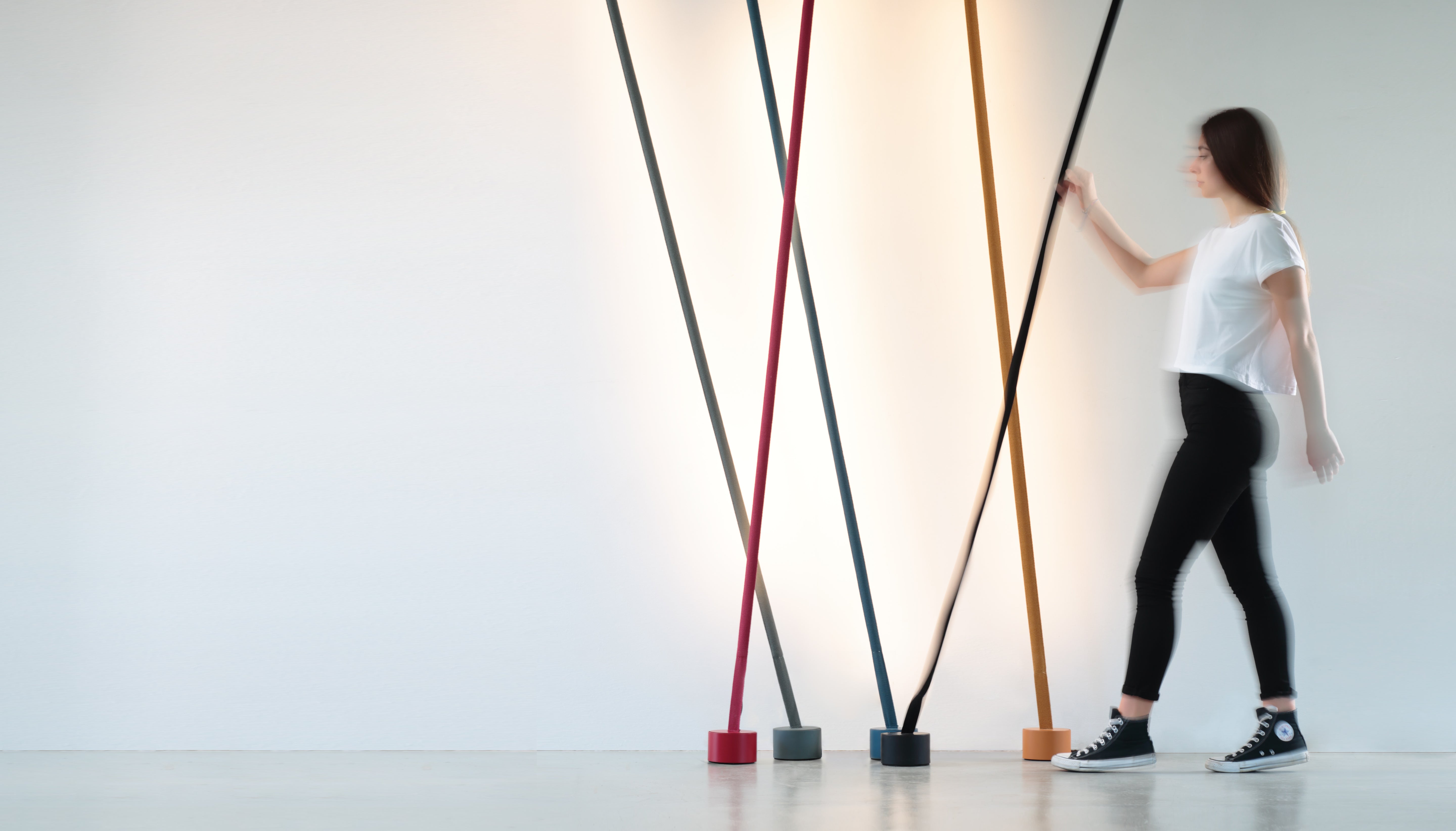 ELASTICA blue floor lamp