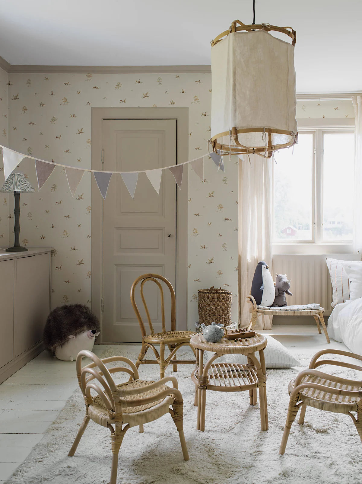 Light Beige Wallpaper with Plant and Animal Motif LITTLE FOX