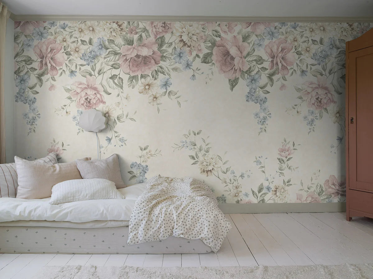 Cream floral motif mural FLOWER GARDEN with pink