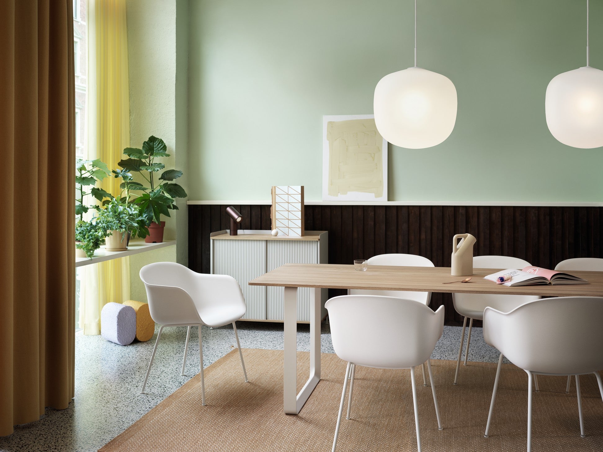 FIBER Armchair in White with Steel Base