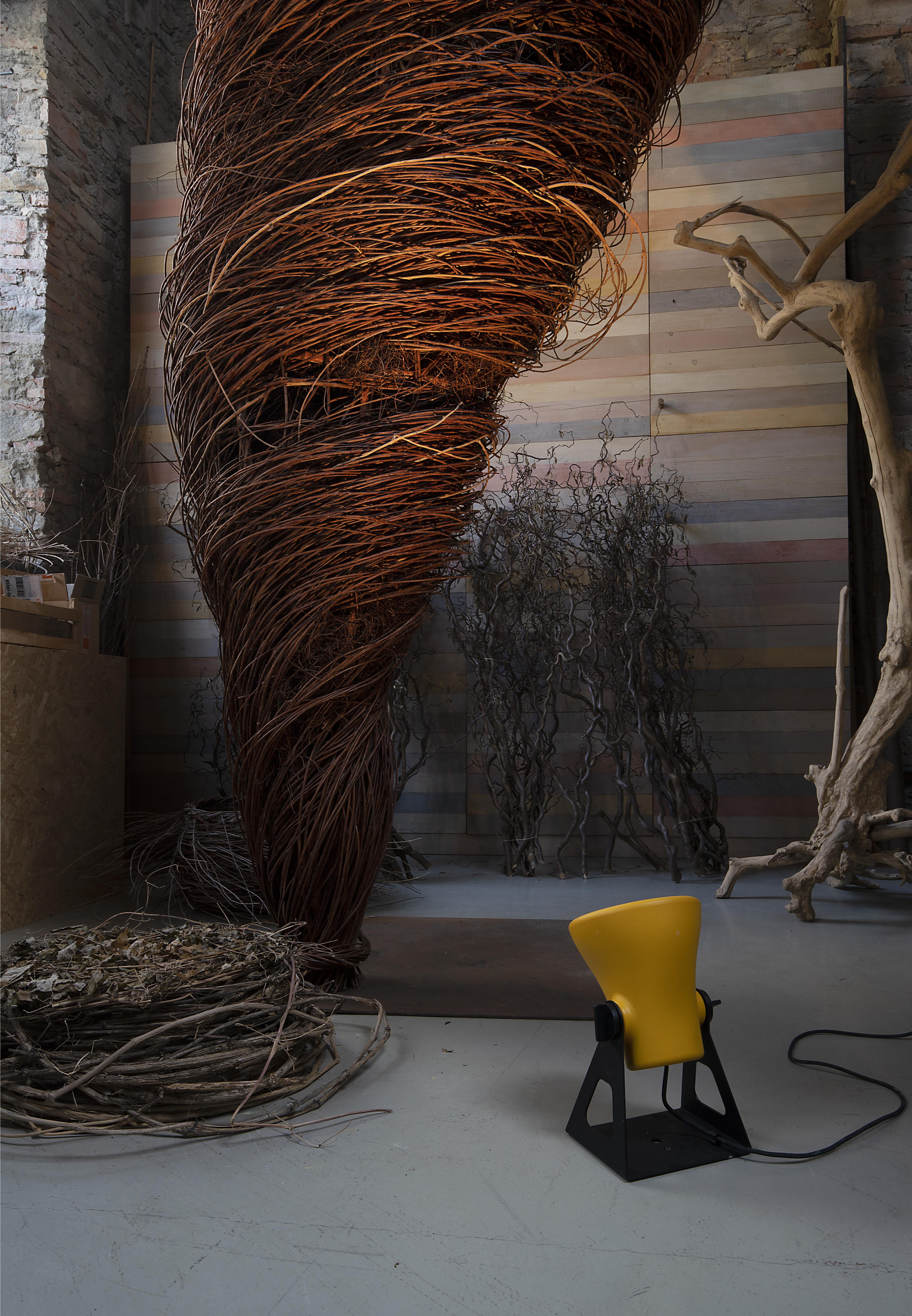 FROG Yellow Outdoor Floor Lamp