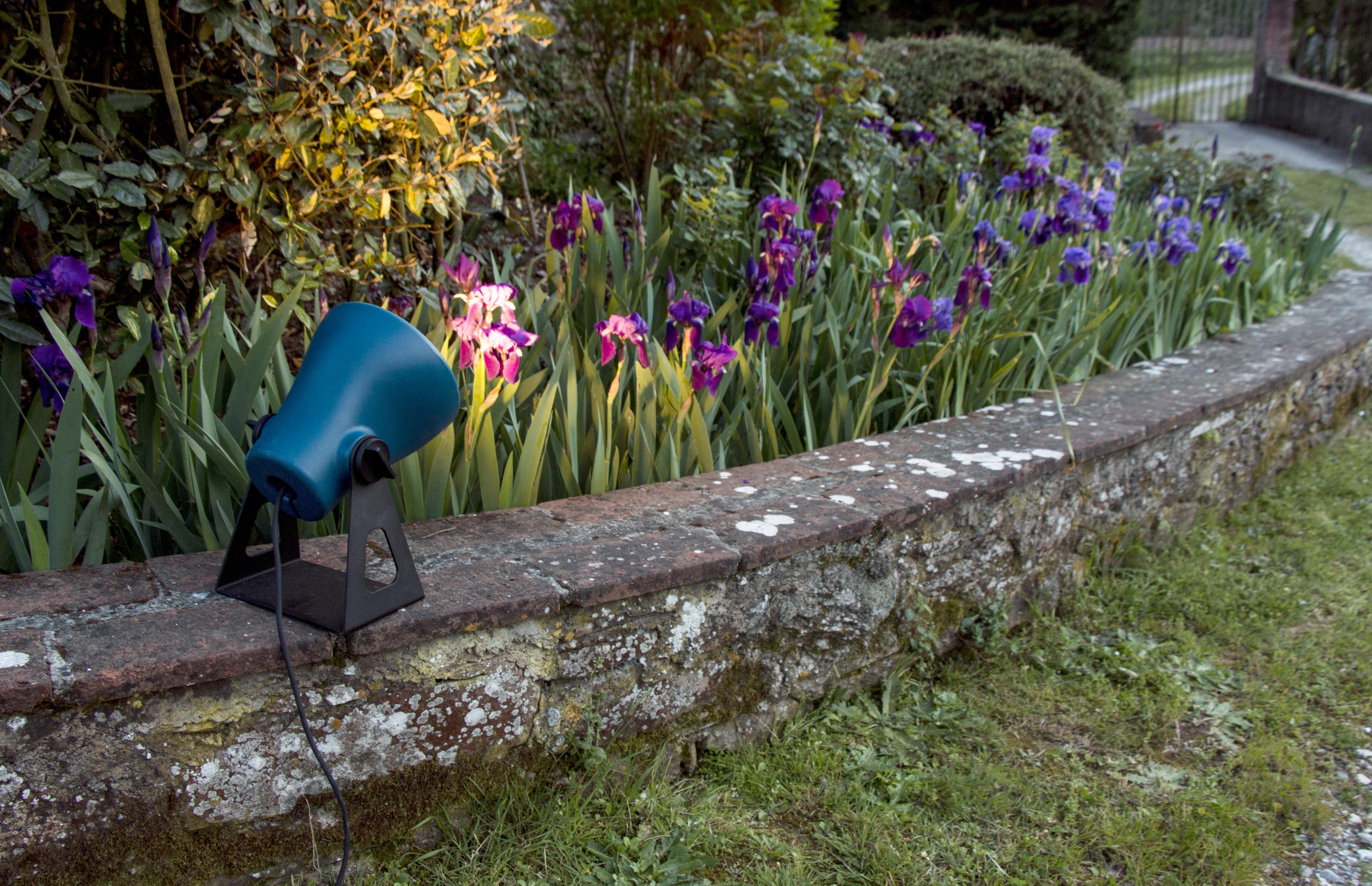 FROG Blue Outdoor Floor Lamp