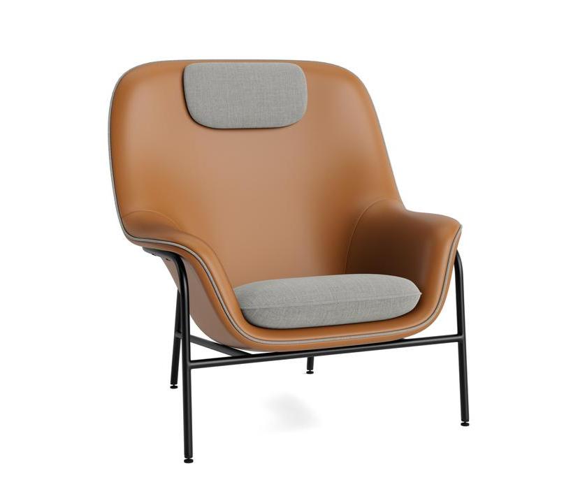 Drape High W. Headrest Drape armchair with a black metal base